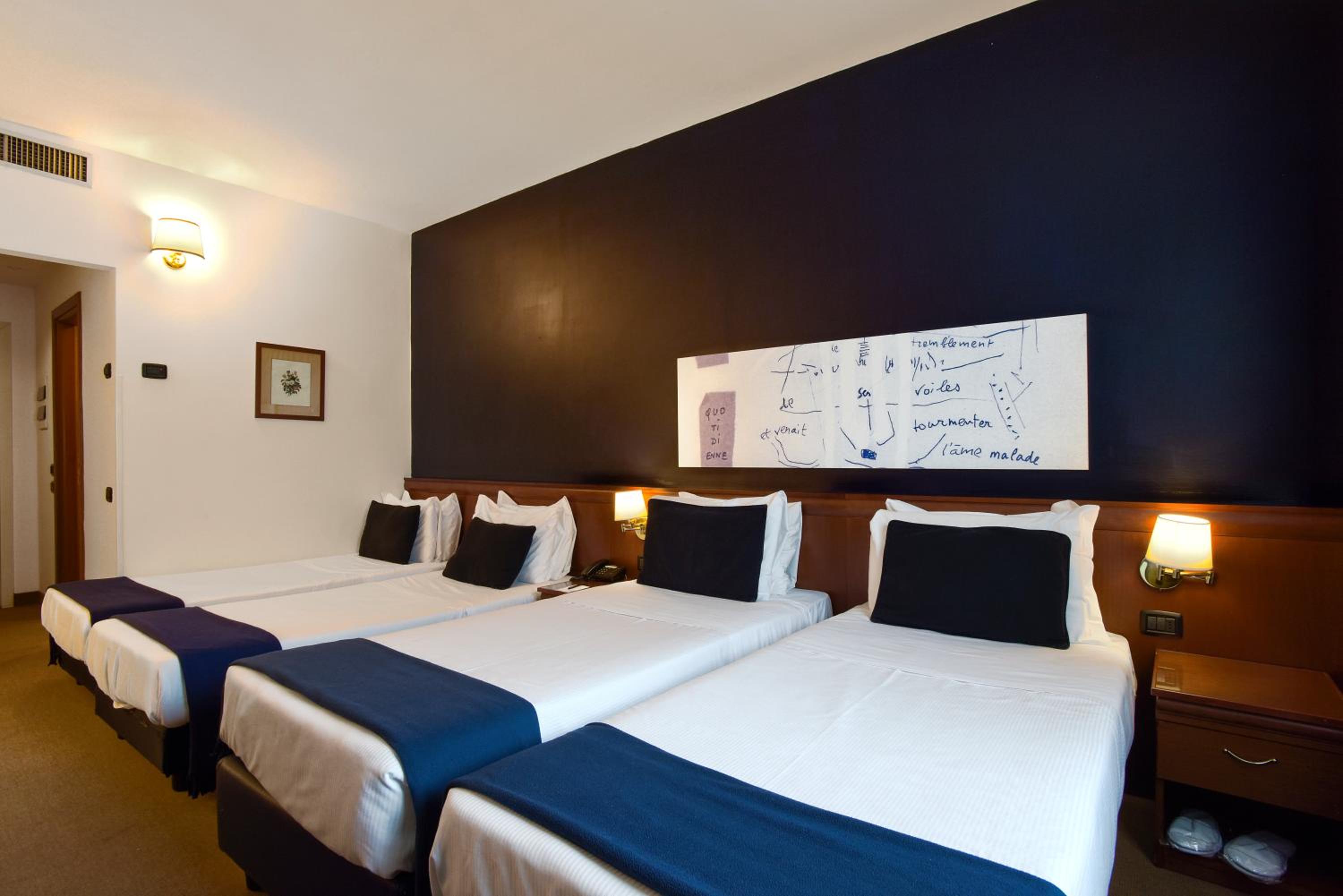 Classic Quadruple Room