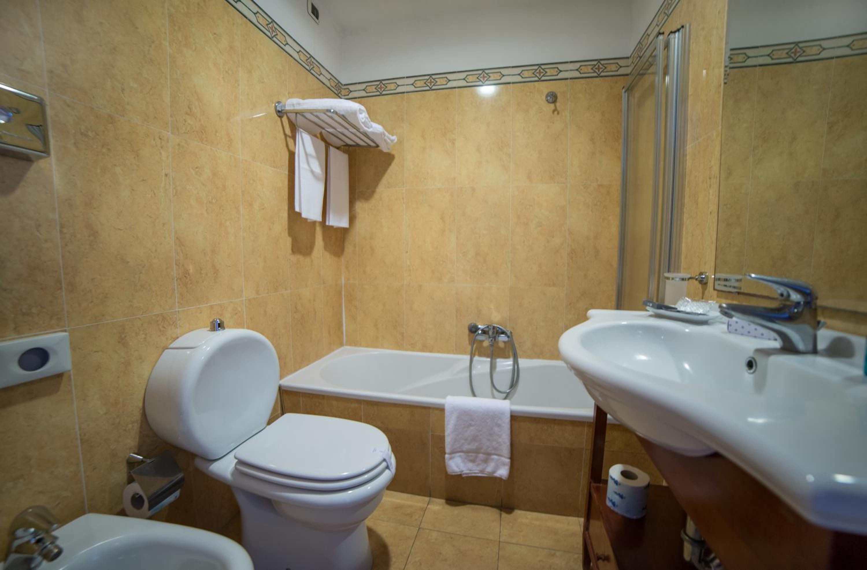 Deluxe Double or Twin Room with Sea View