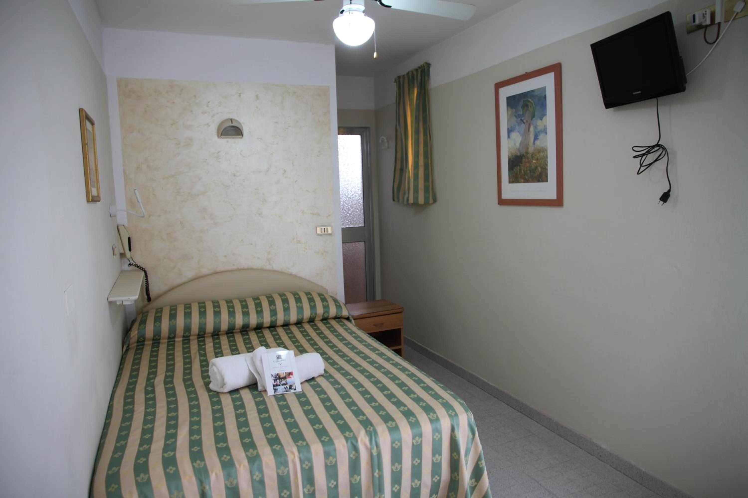 Economy Single Room