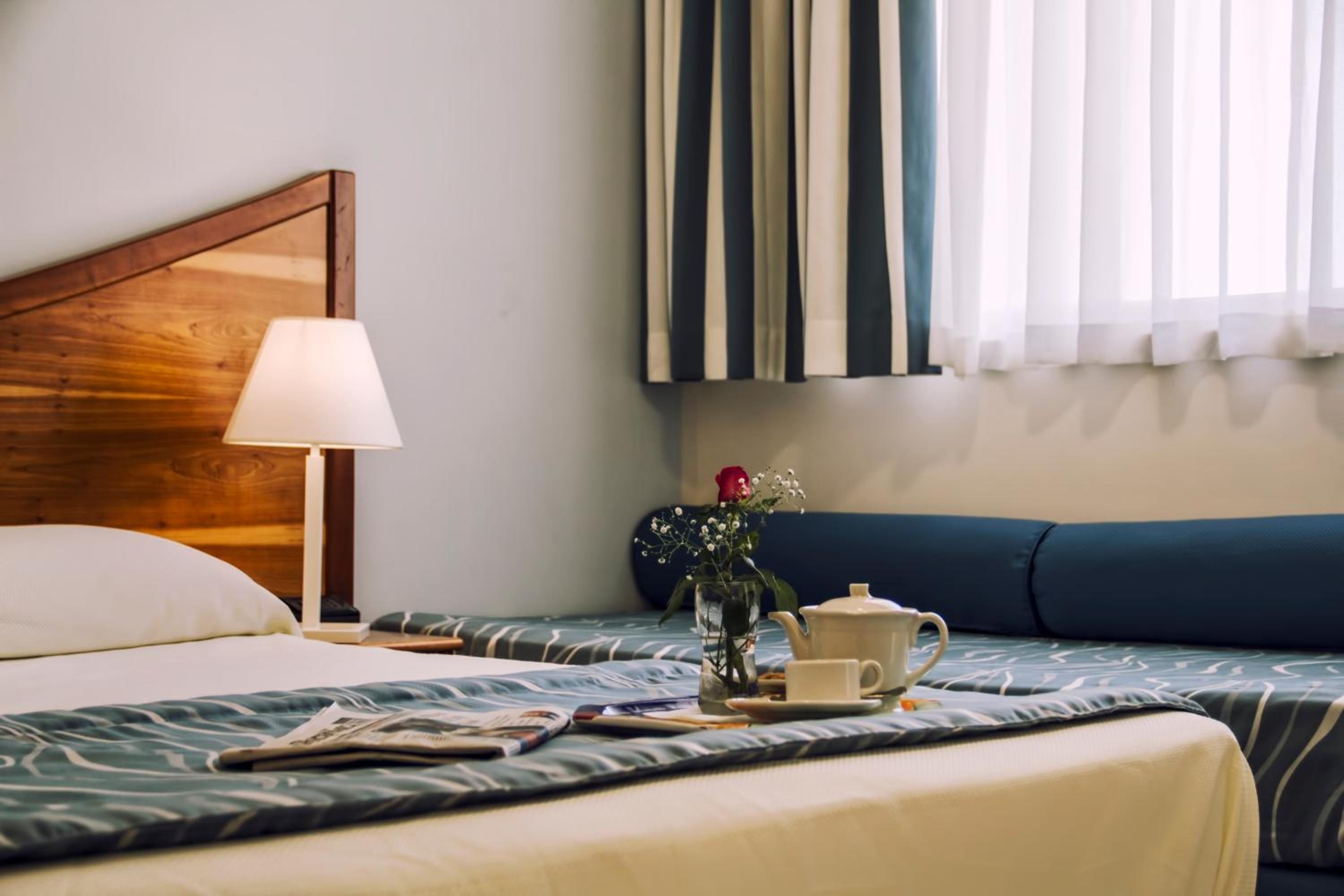 Comfort Room with balcony