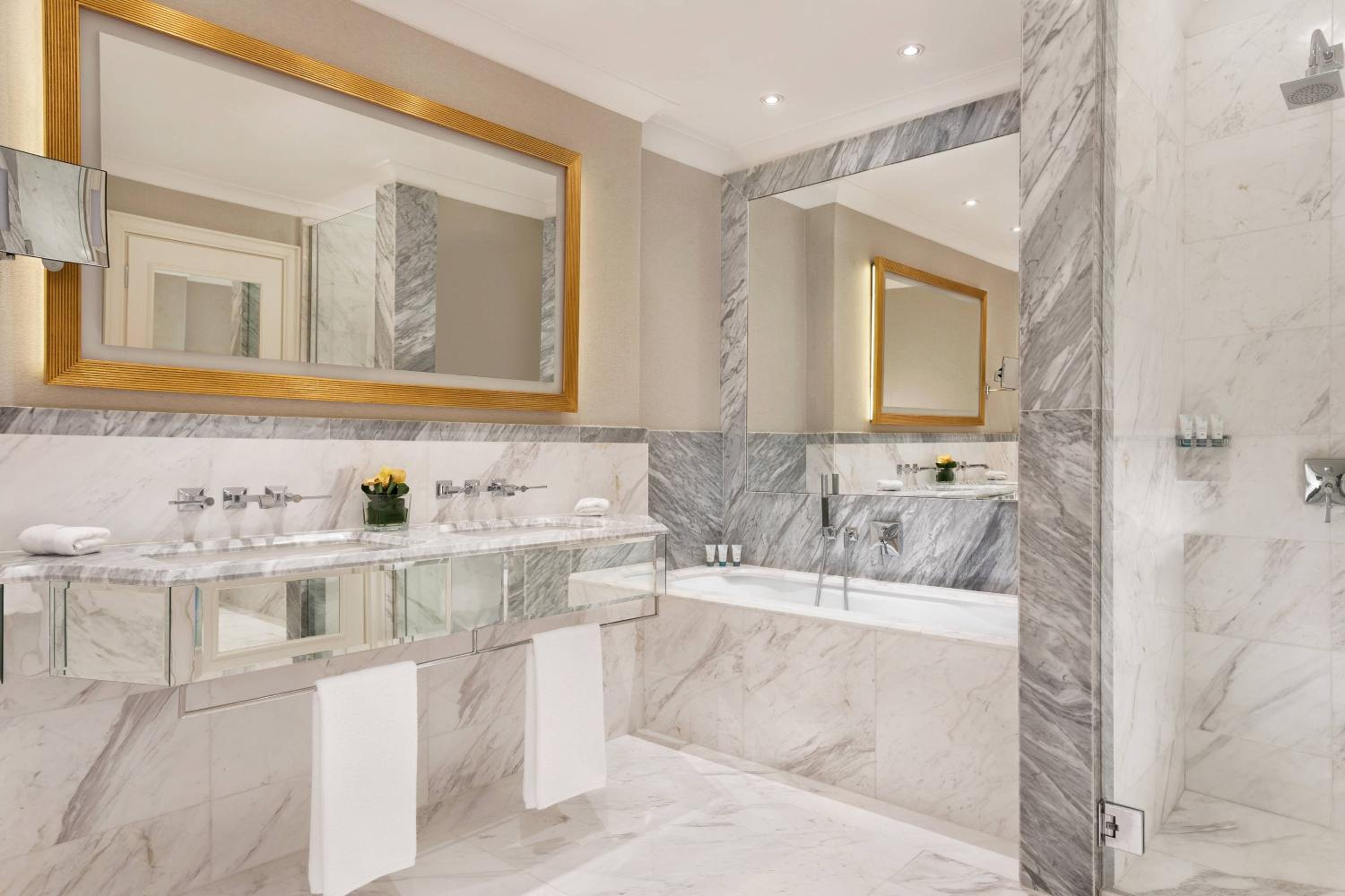 Contemporary Double Room