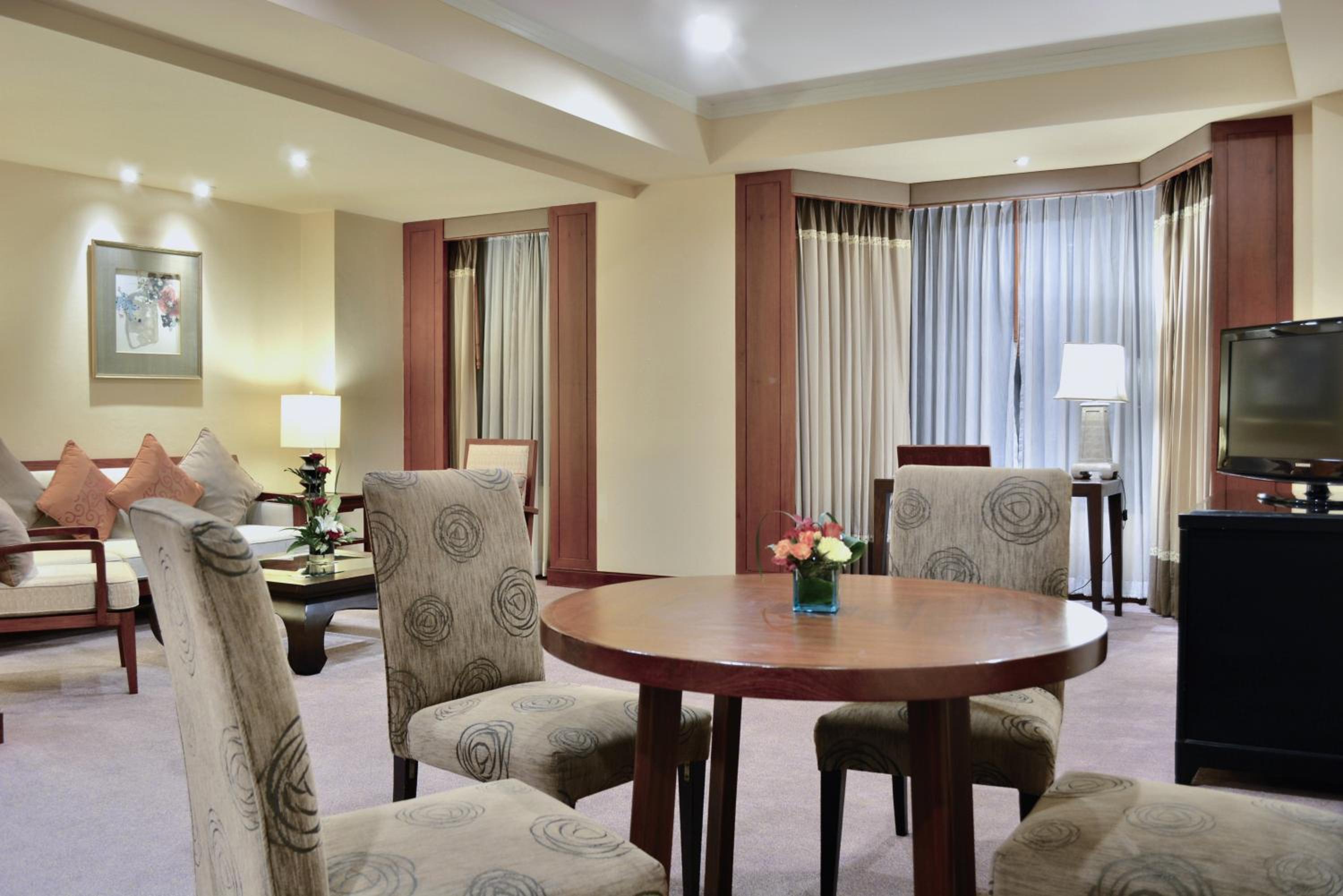 Executive Suite