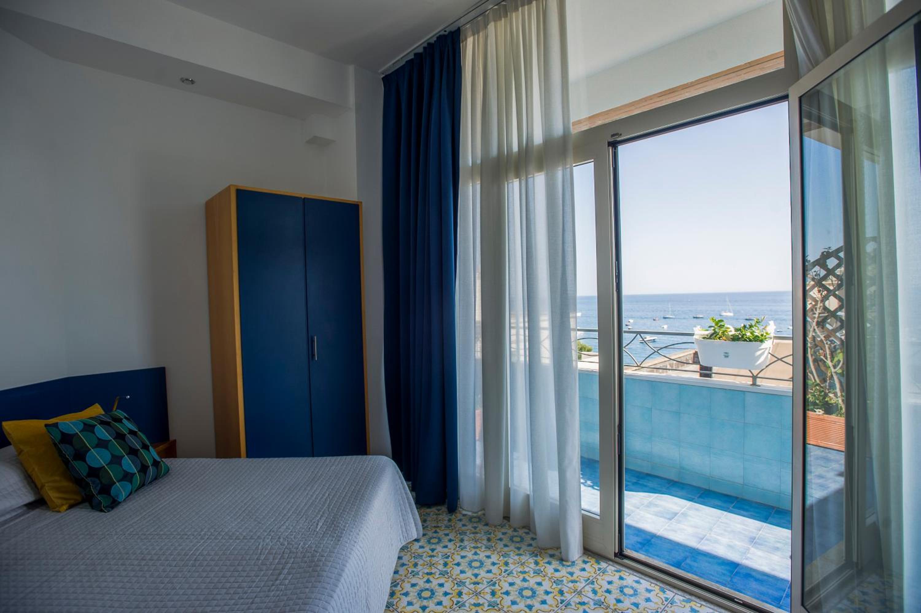 One-Bedroom Apartment with Sea View
