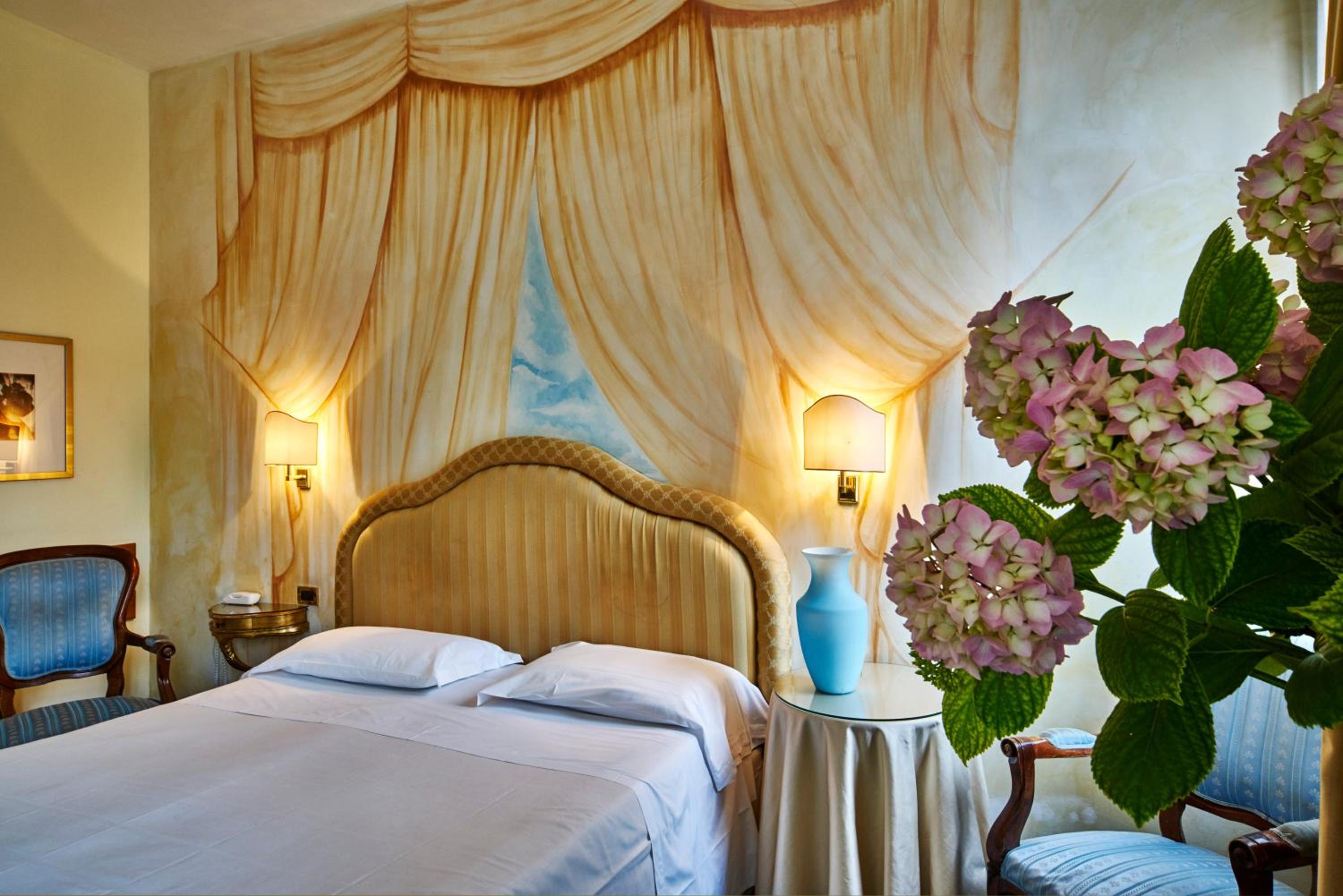 Superior Room with canal view