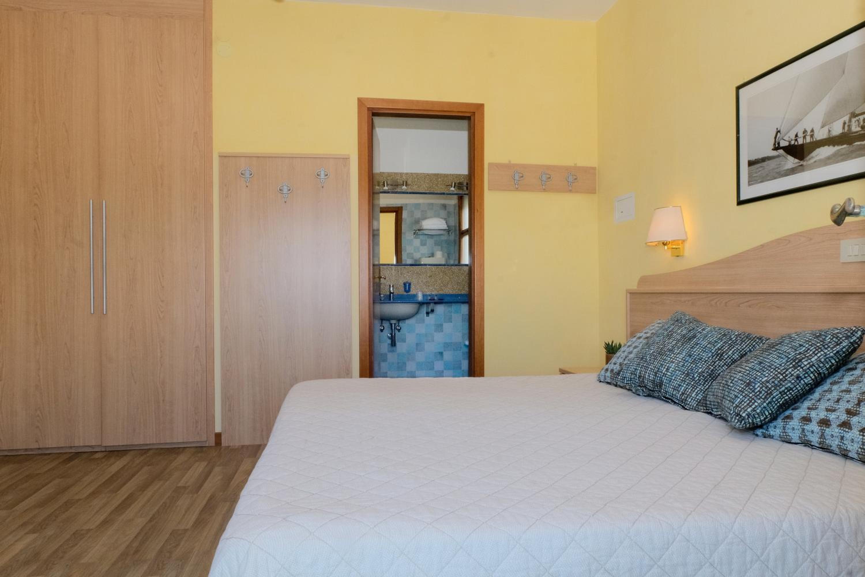 Standard Double or Twin Room with Sea View