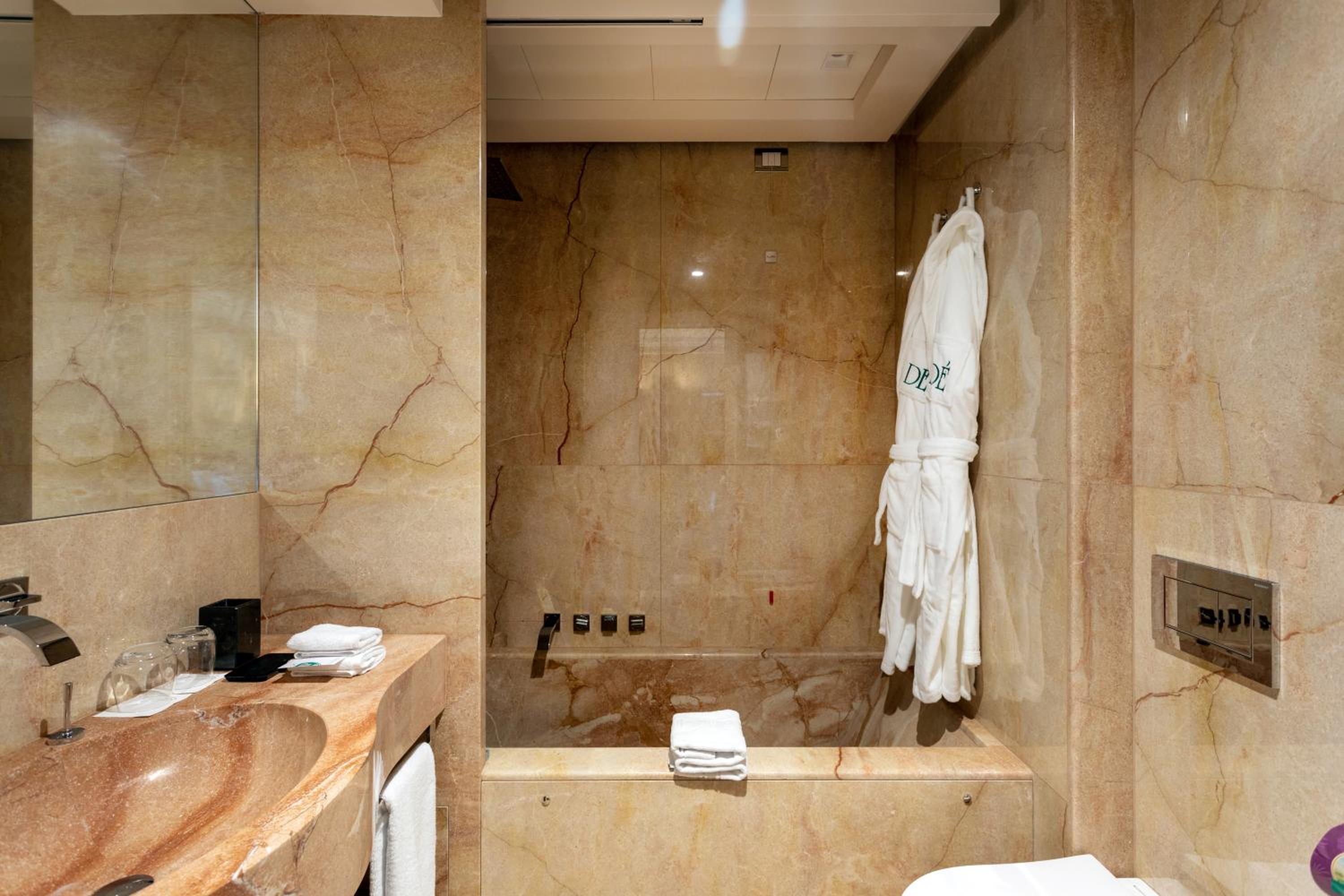 Superior Double or Twin Room with Sea View