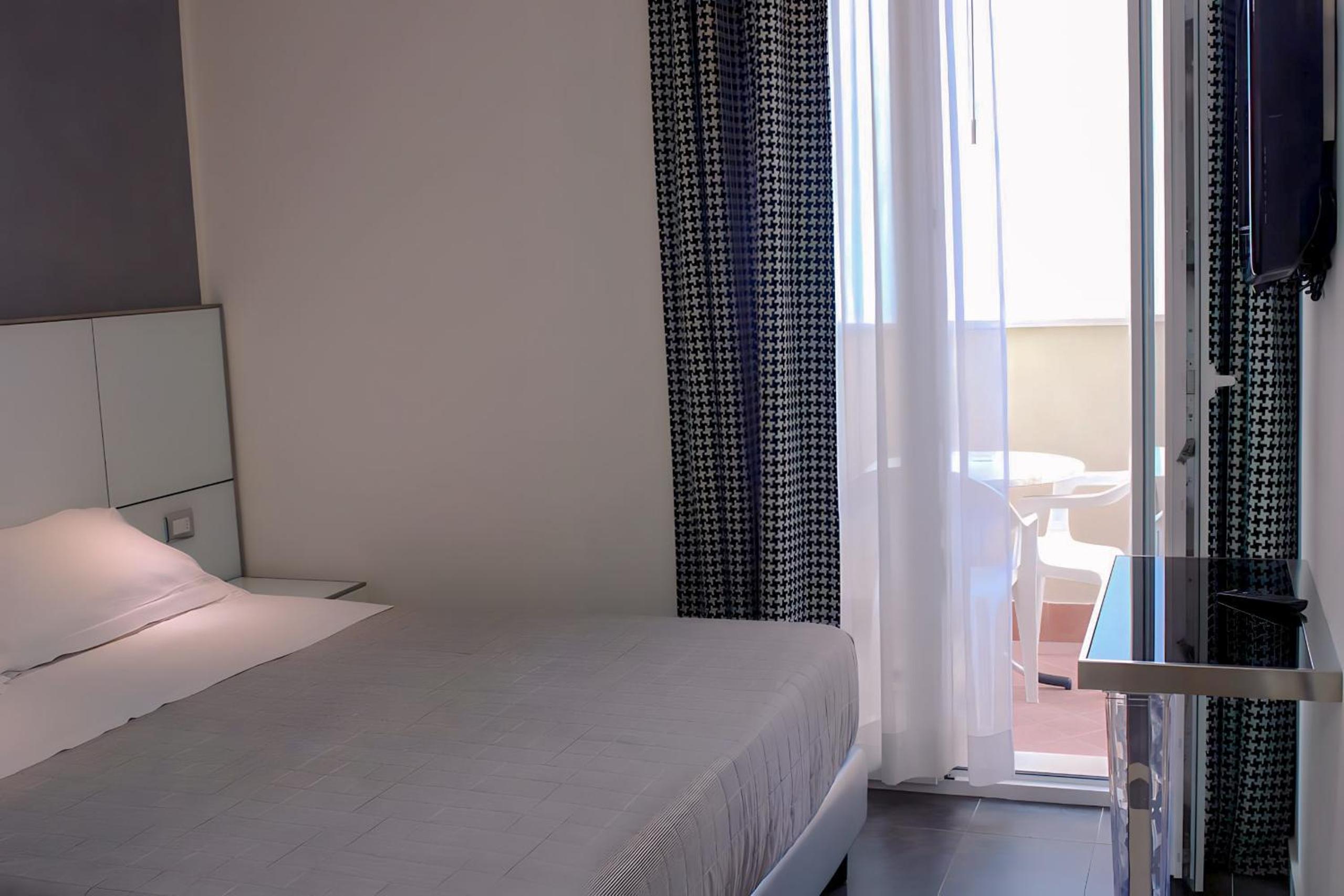 Suite with Balcony (3 Adults)