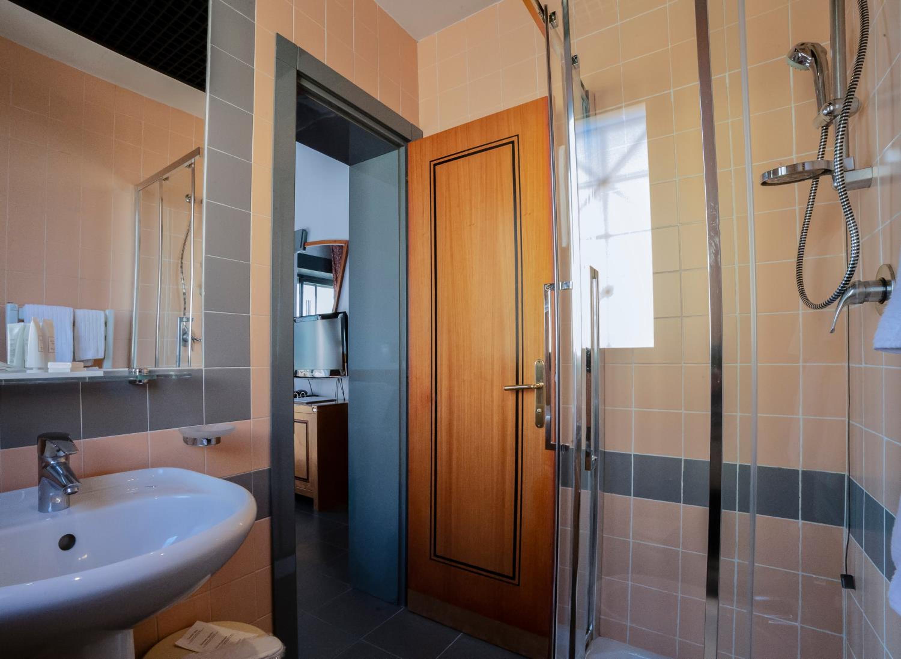 Deluxe Double Or Twin Room With Sea View