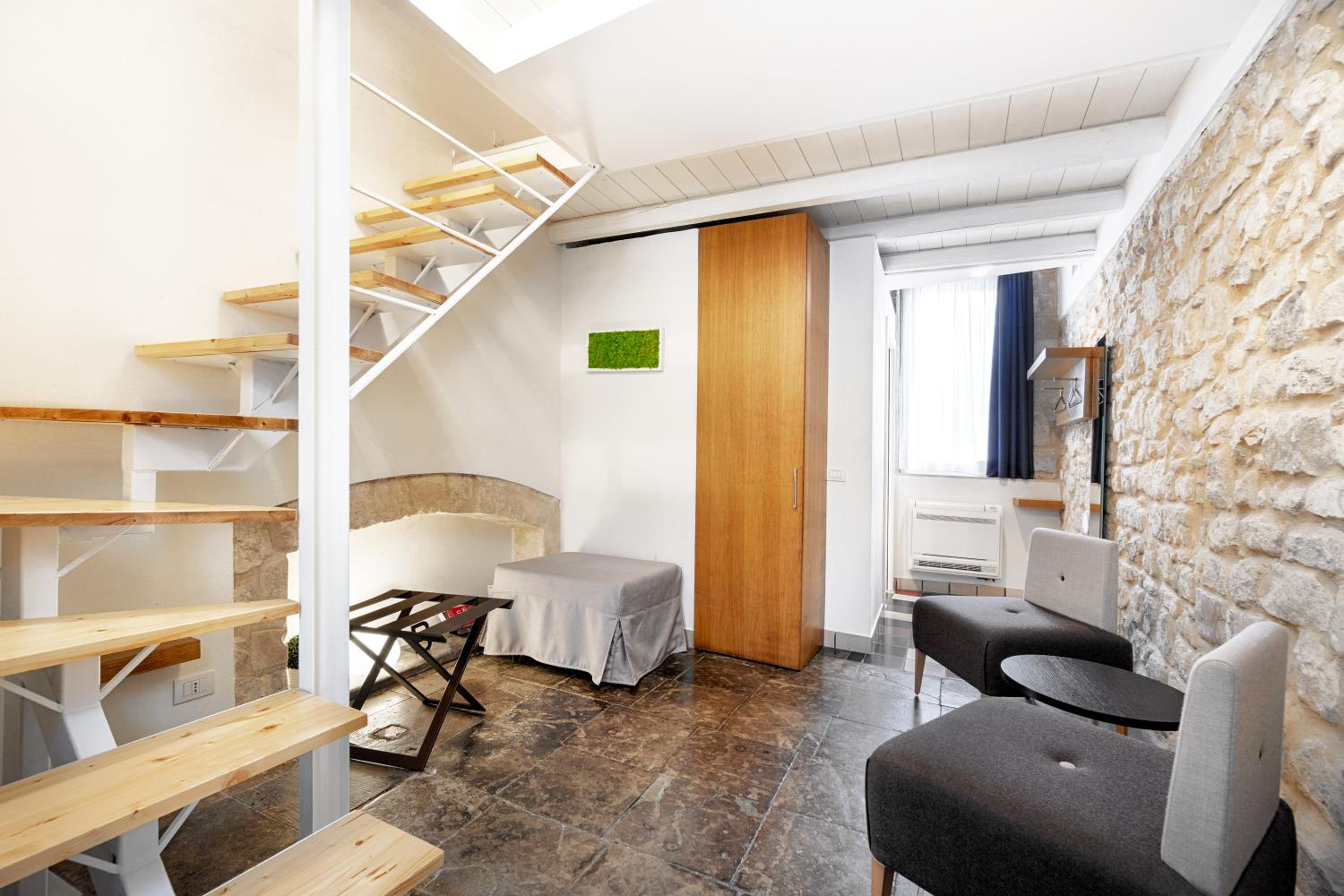 Junior Suite - Split Level