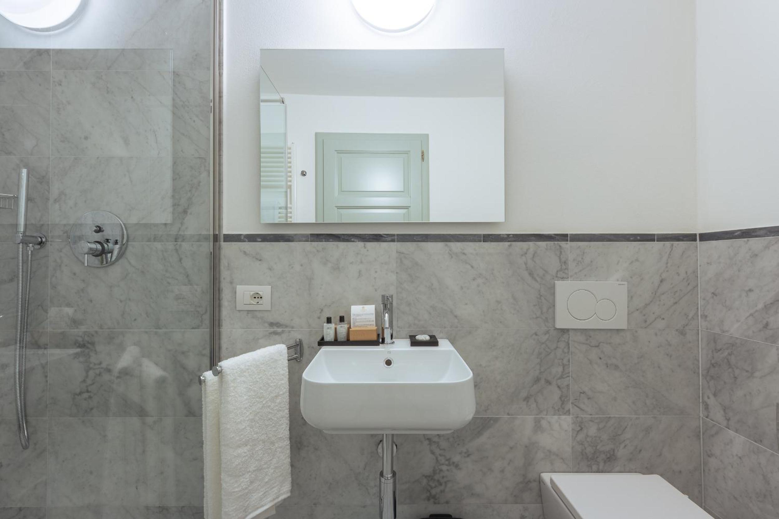 One-Bedroom Split Level Residence Jacinthe