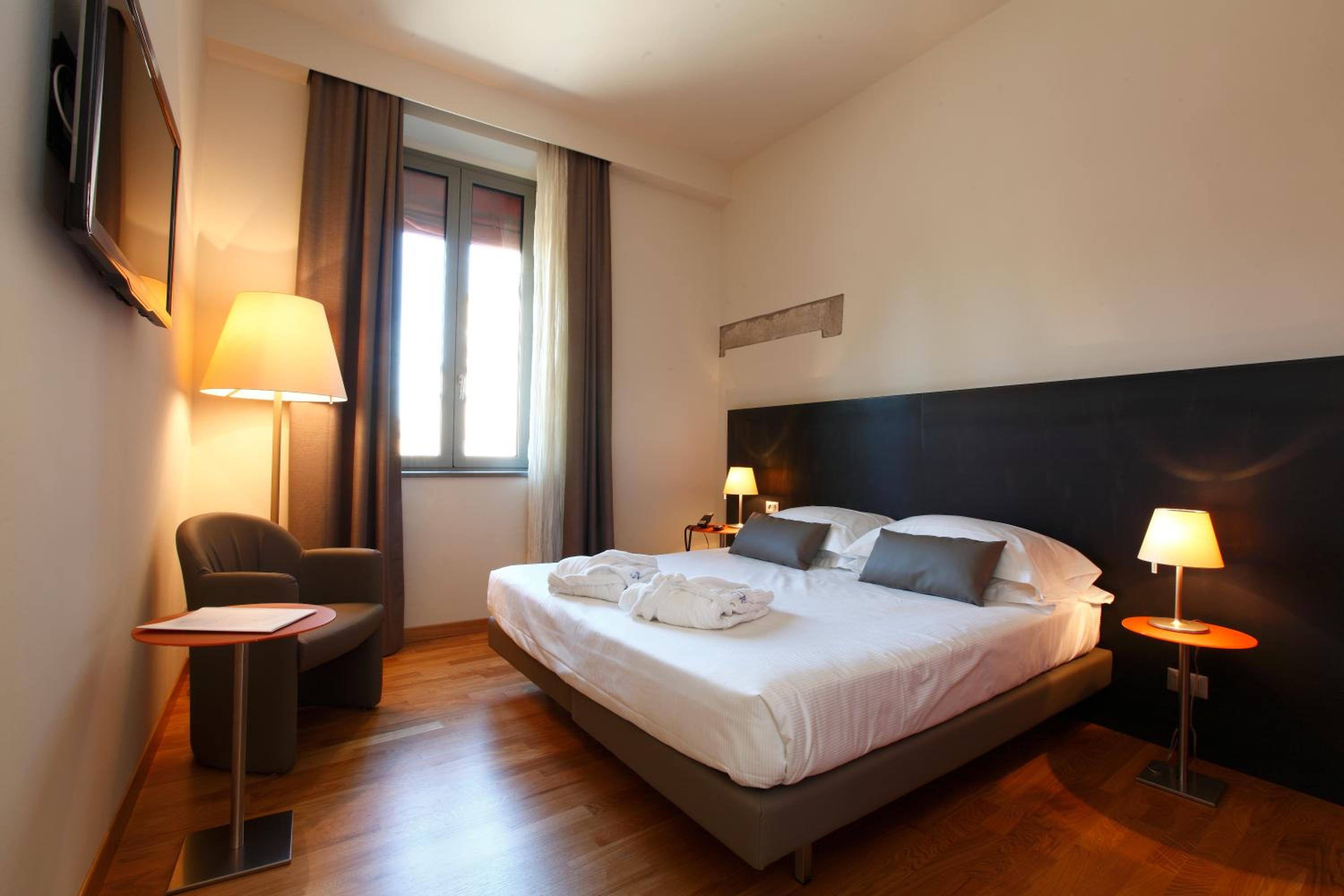 Suite with City View