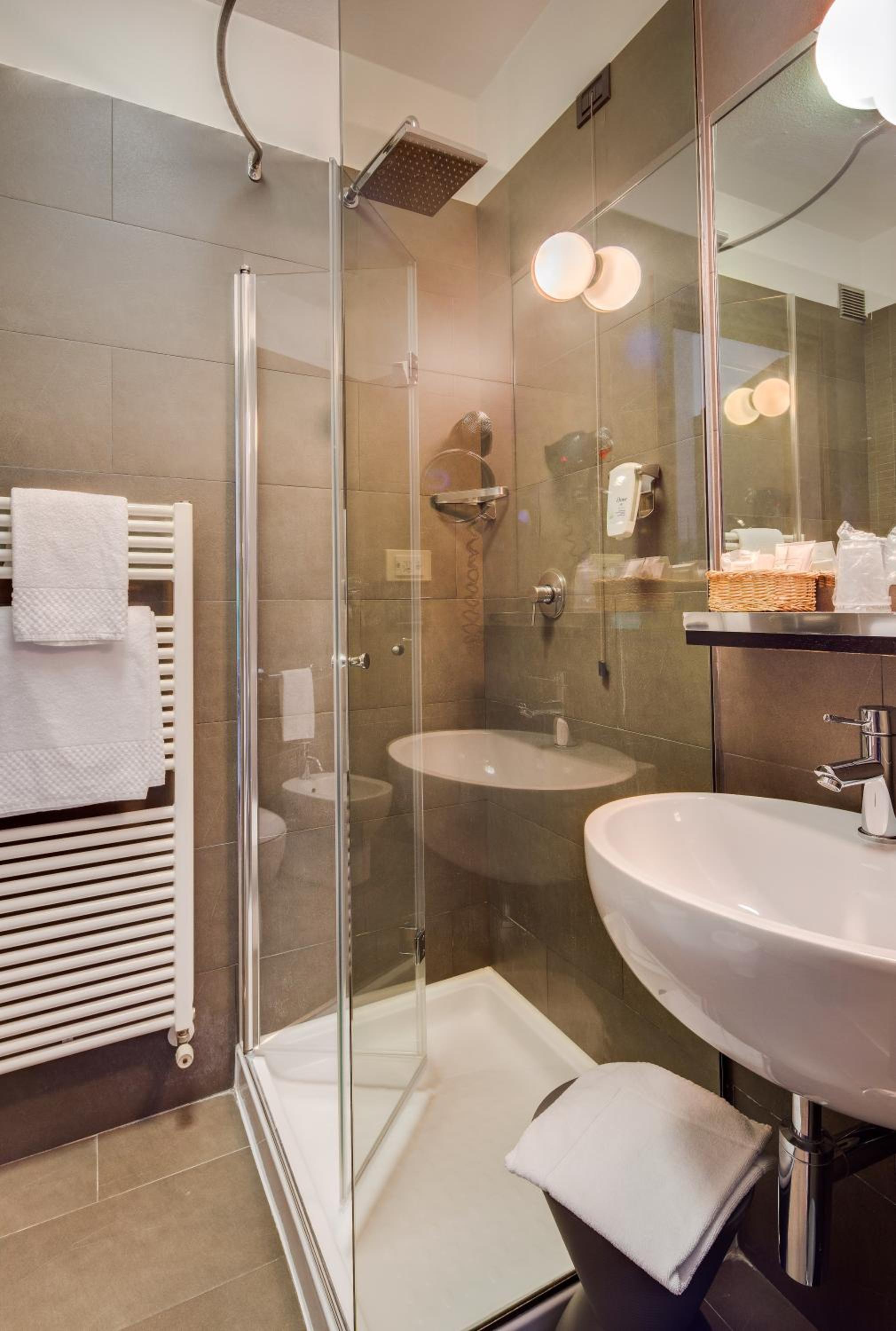 Standard Double Room with French Bed and Balcony