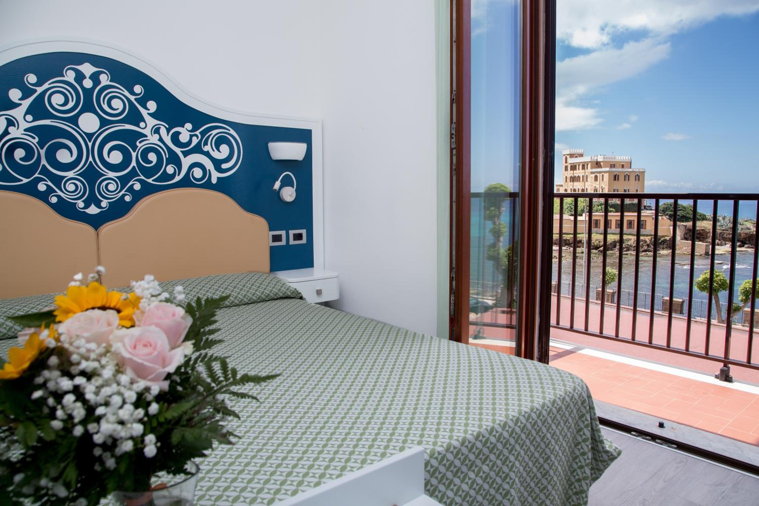Superior Double or Twin Room with Sea View
