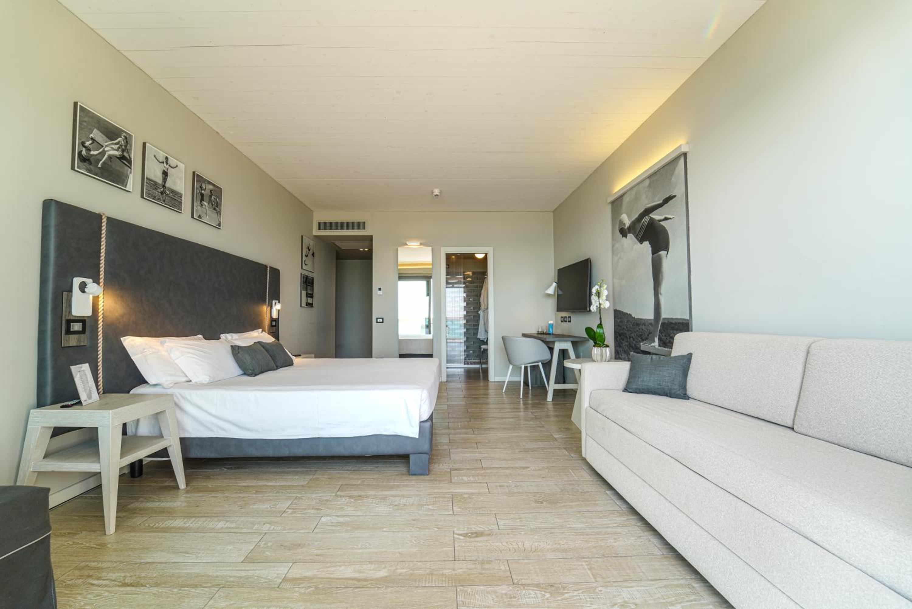 Classic Quadruple Room