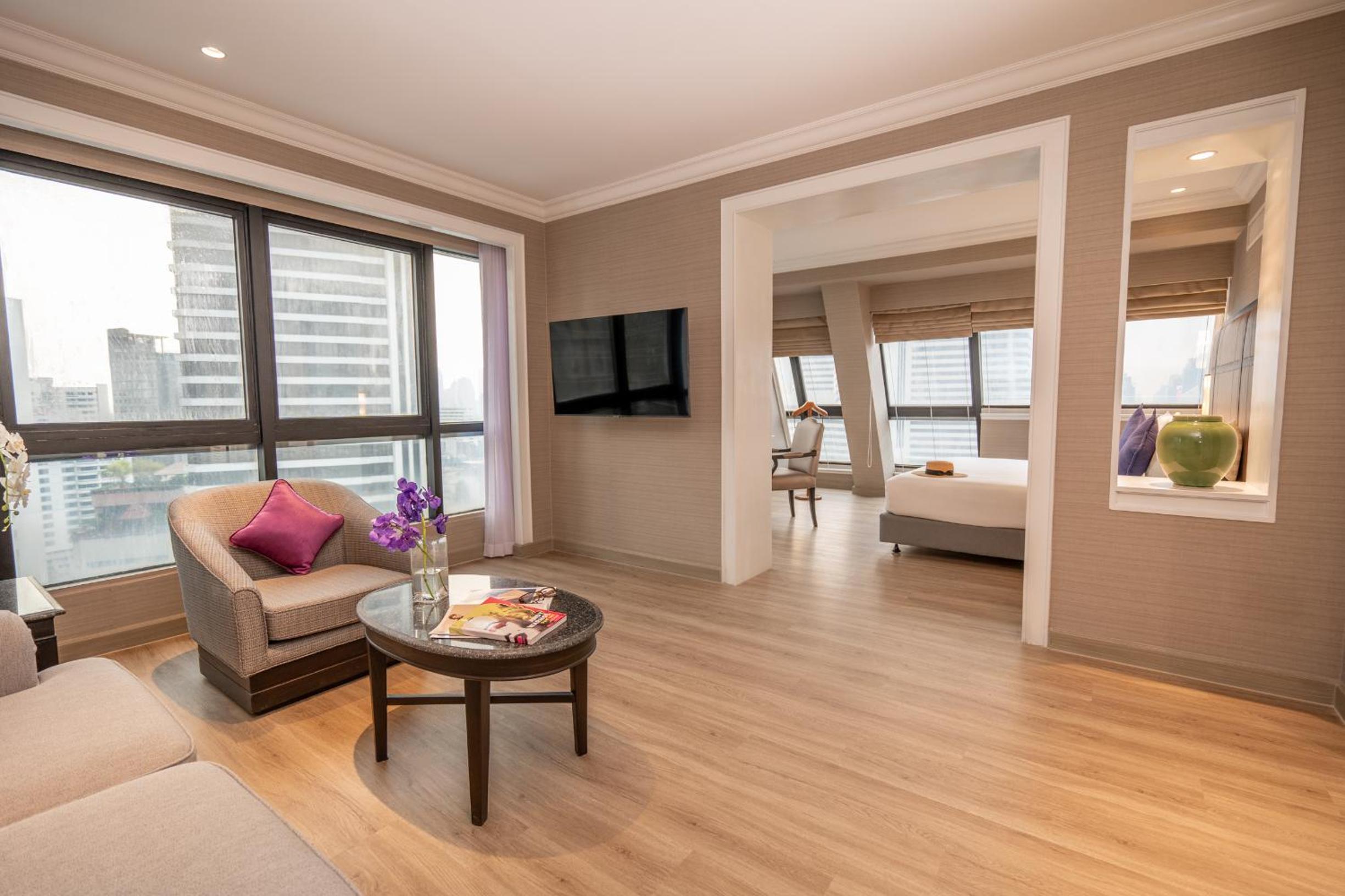 King Suite with City View