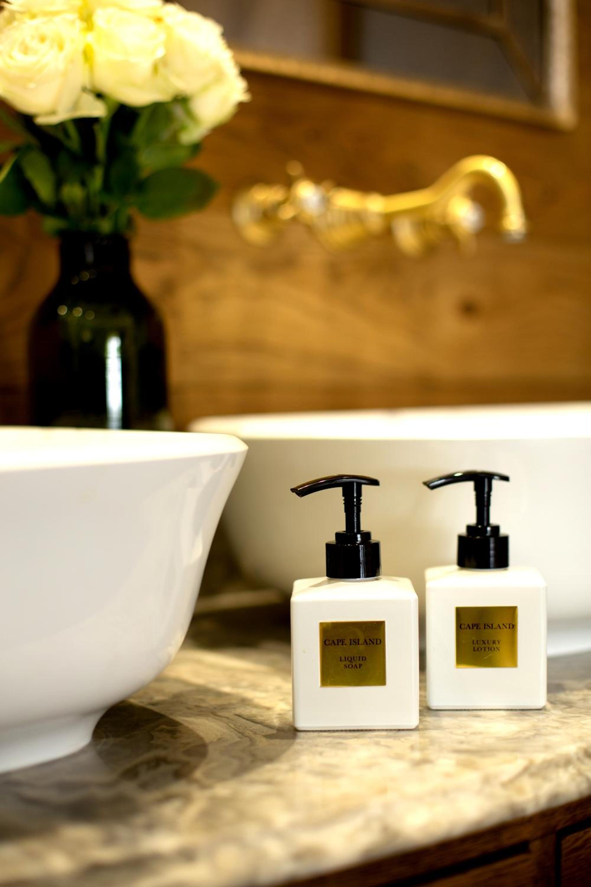 Deluxe Suite 8 "Pinot Noir"