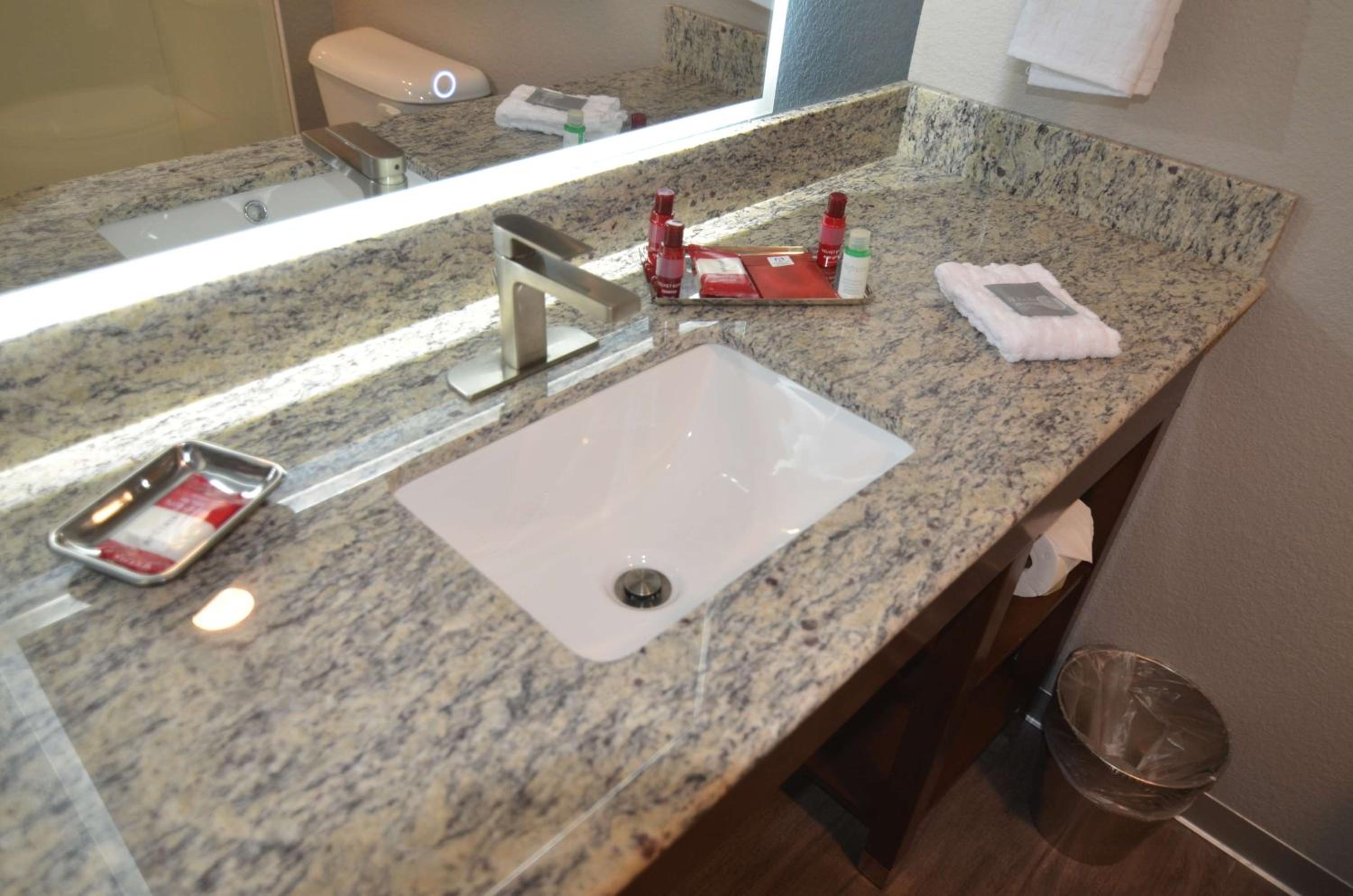 King Room - Non-Smoking