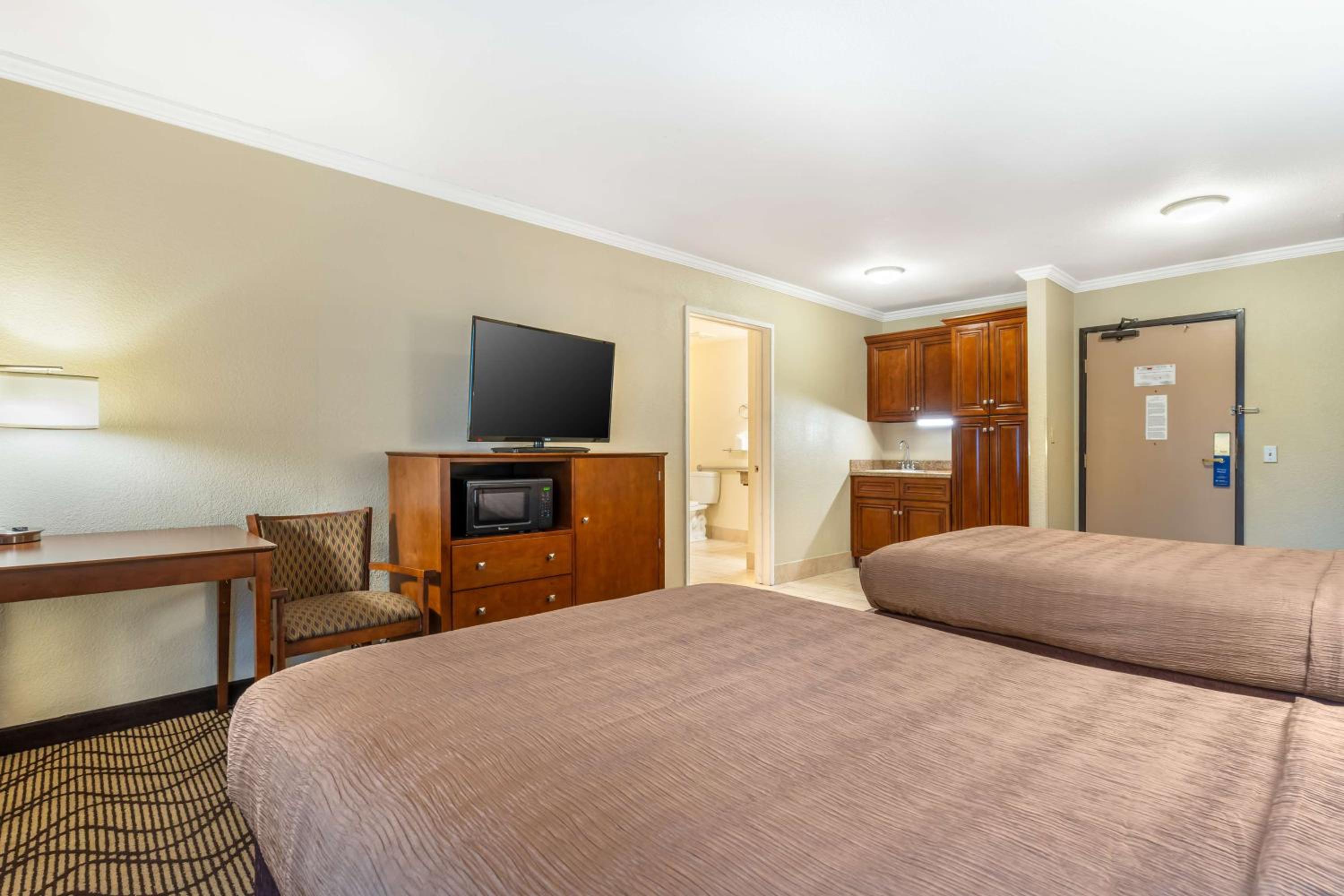 Double Room with Two Double Beds and Walk-In Shower - Disability Access