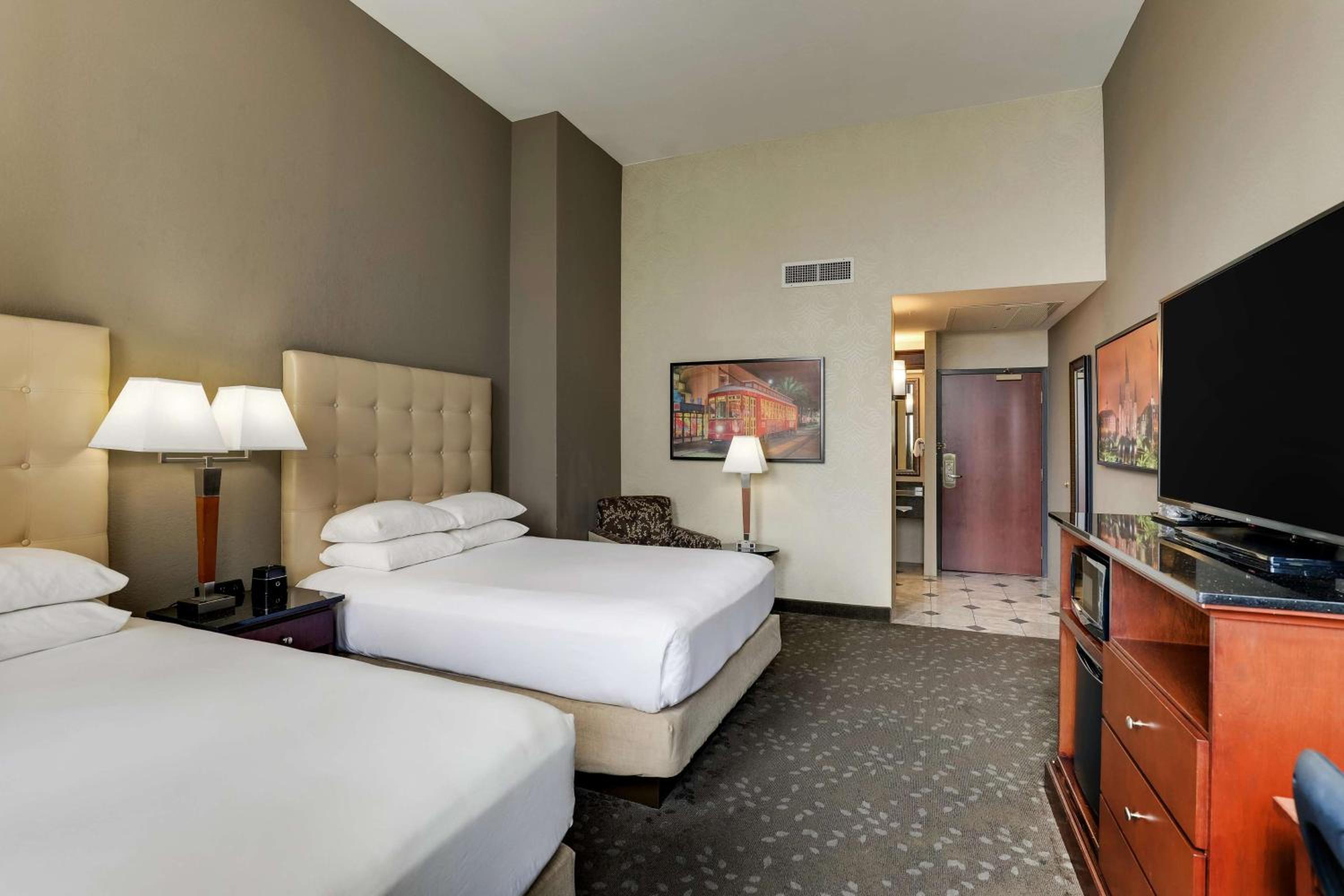 Deluxe Queen Room with Two Queen Beds