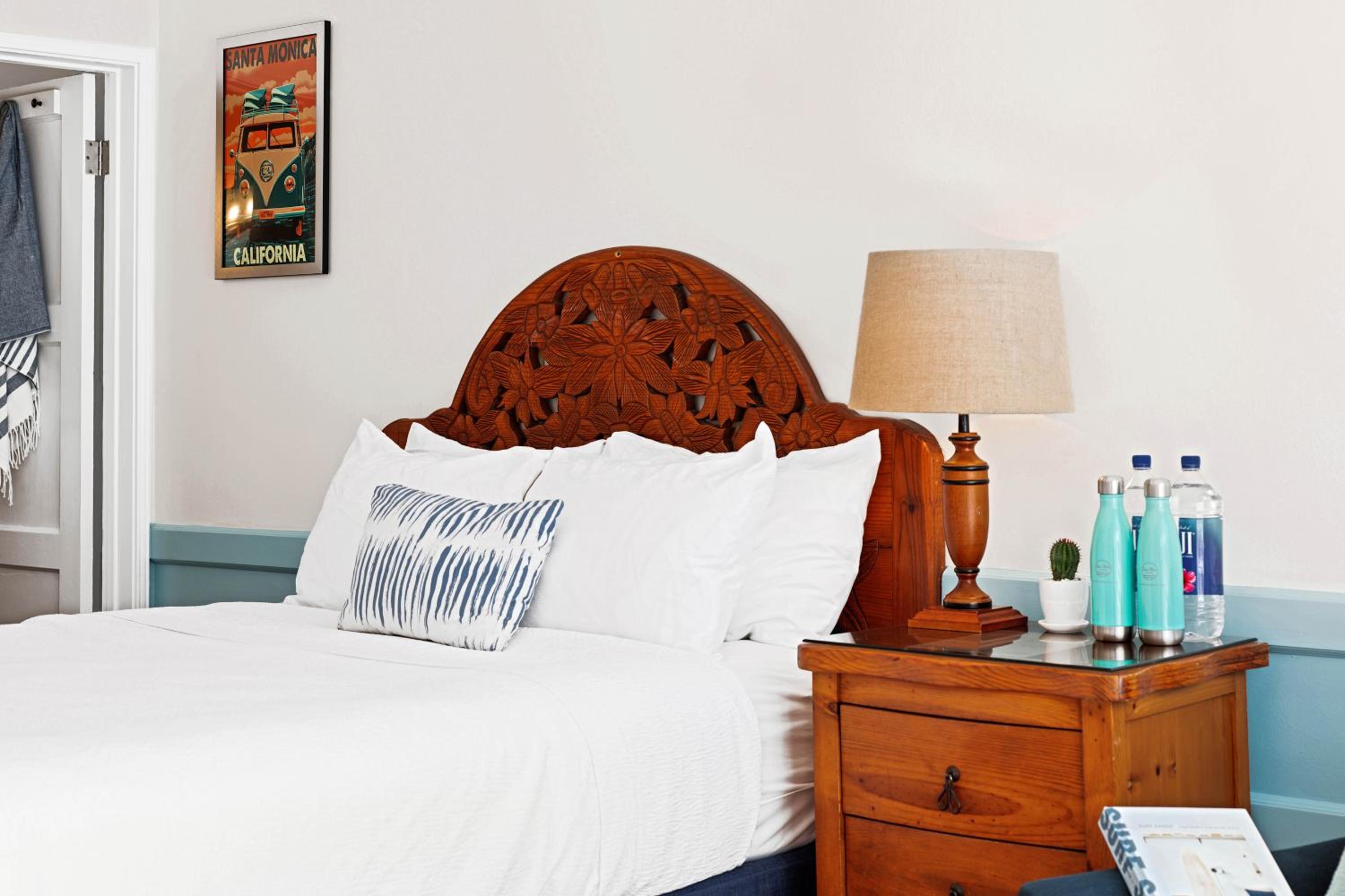 Classic Queen Room