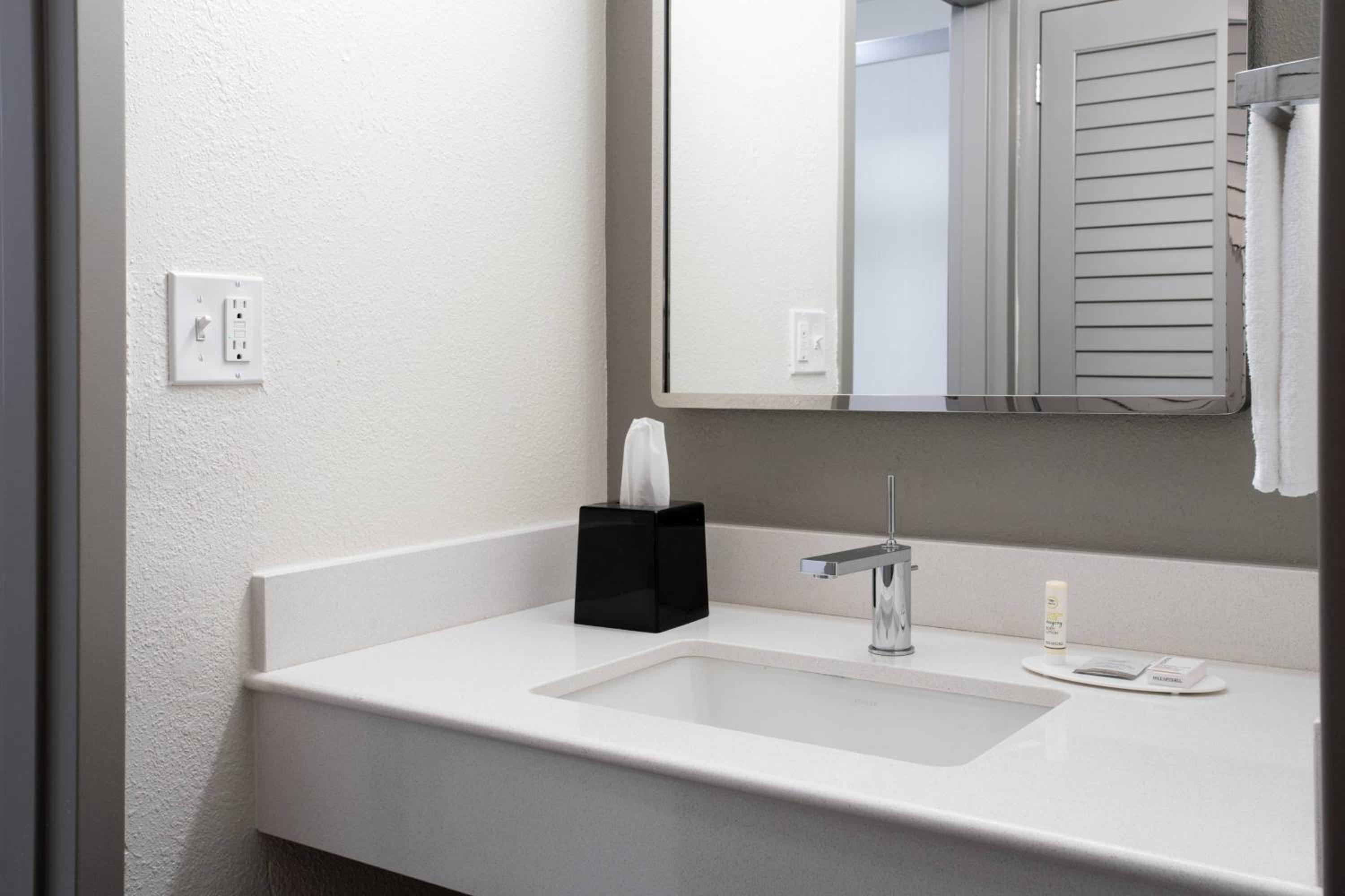 King Room with Sofa Bed