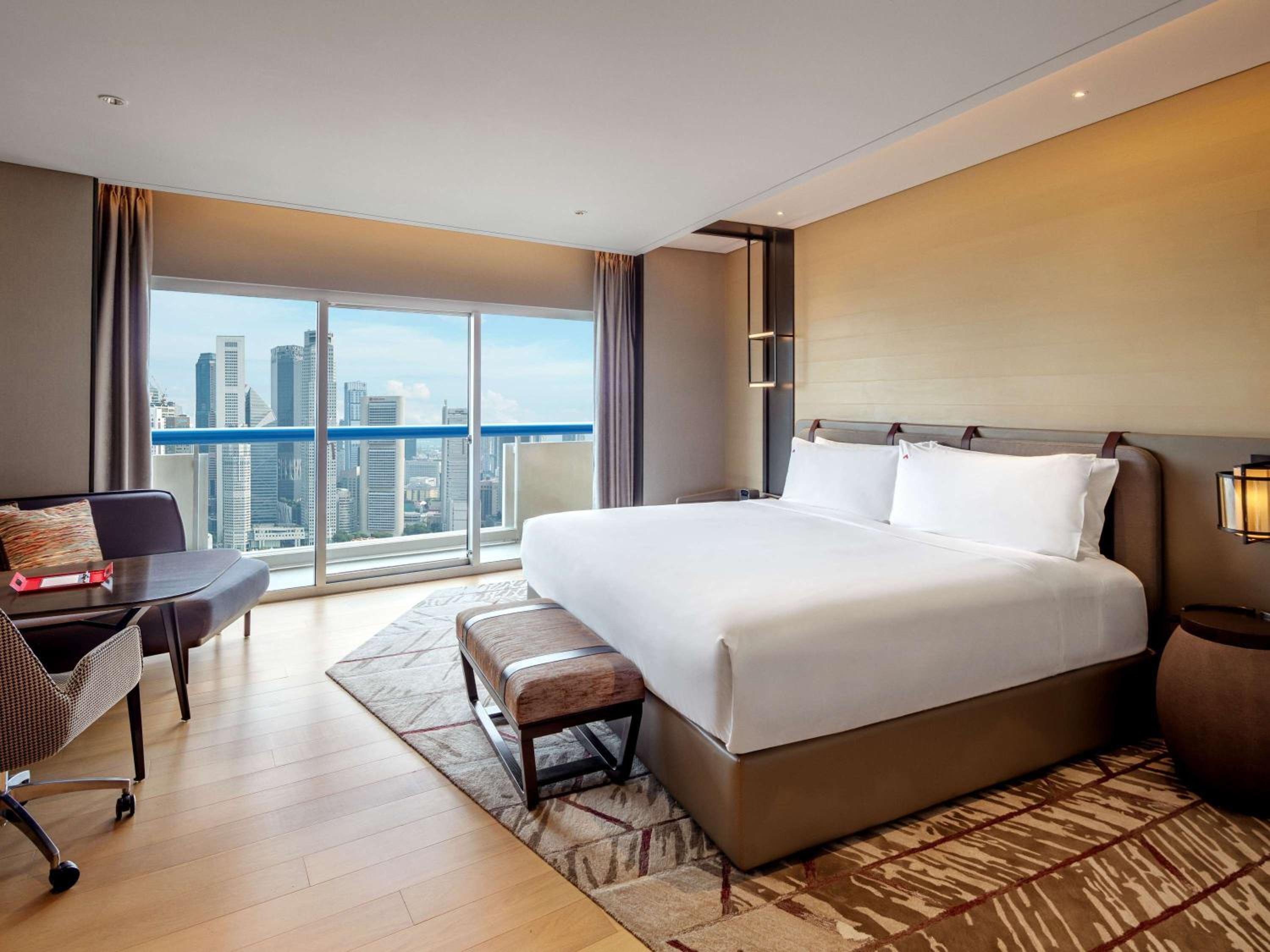 Premier Marina Bay, 1 King Plus, Balcony, Marina Bay View