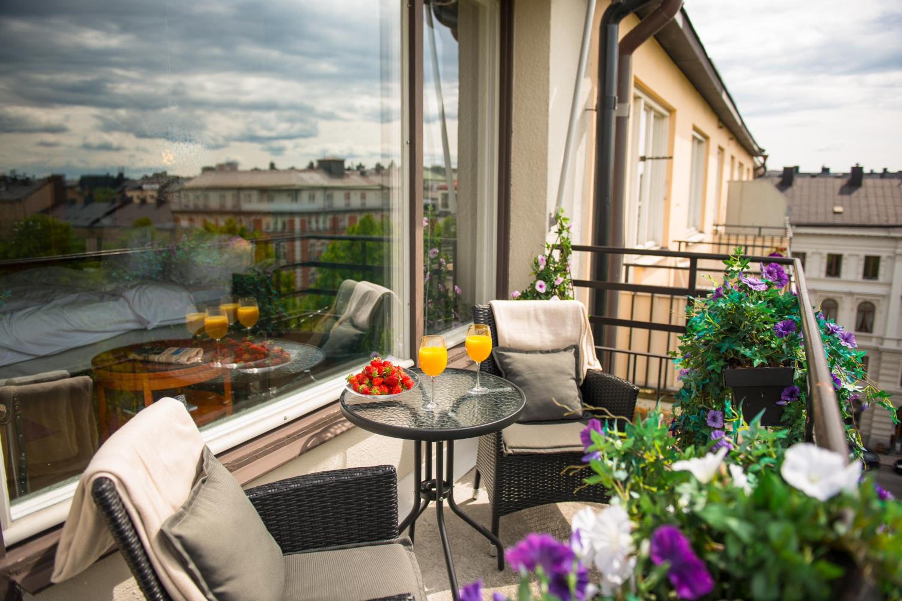 Deluxe Double or Twin Room with Balcony