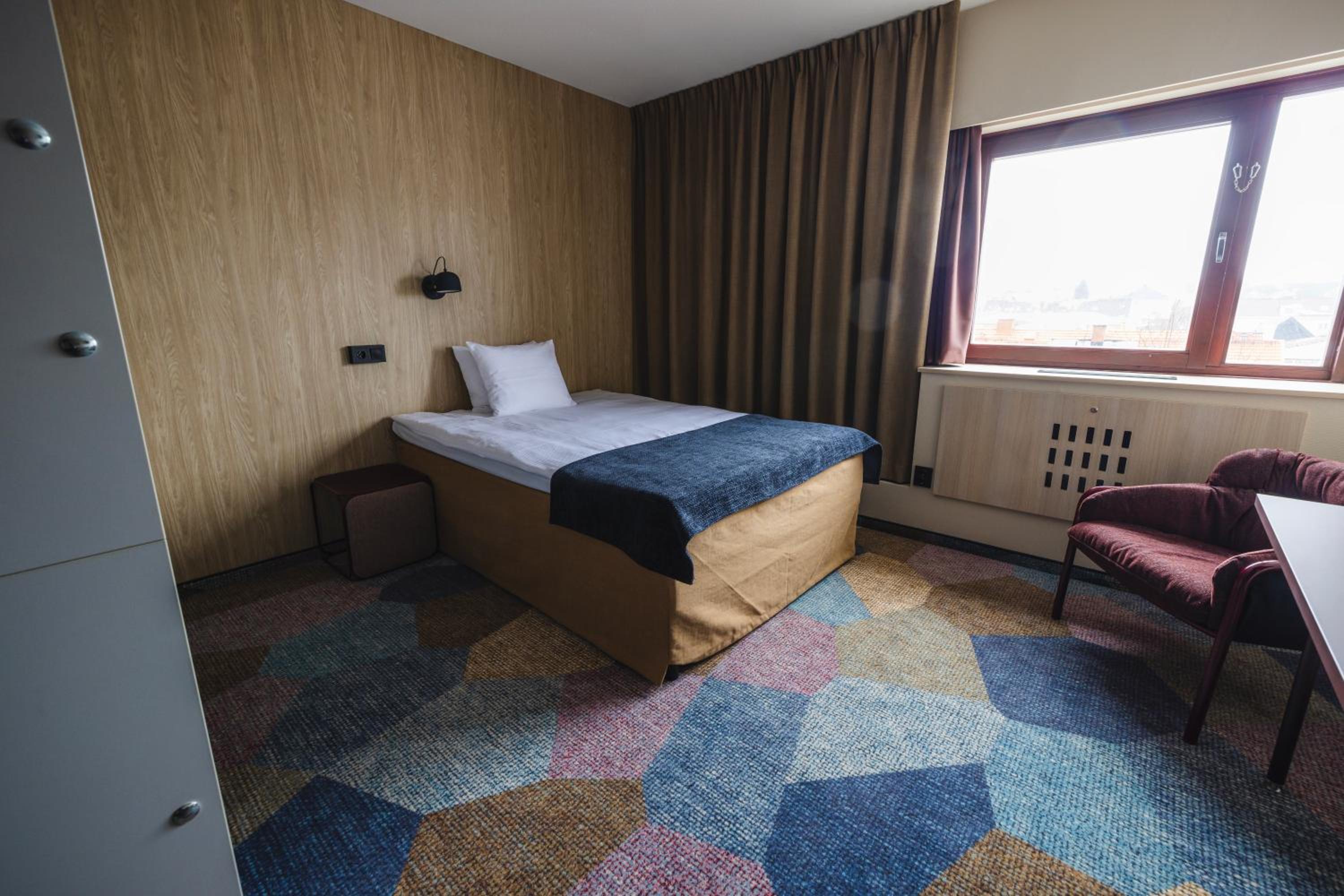 Compact Double Room (55 in bed)