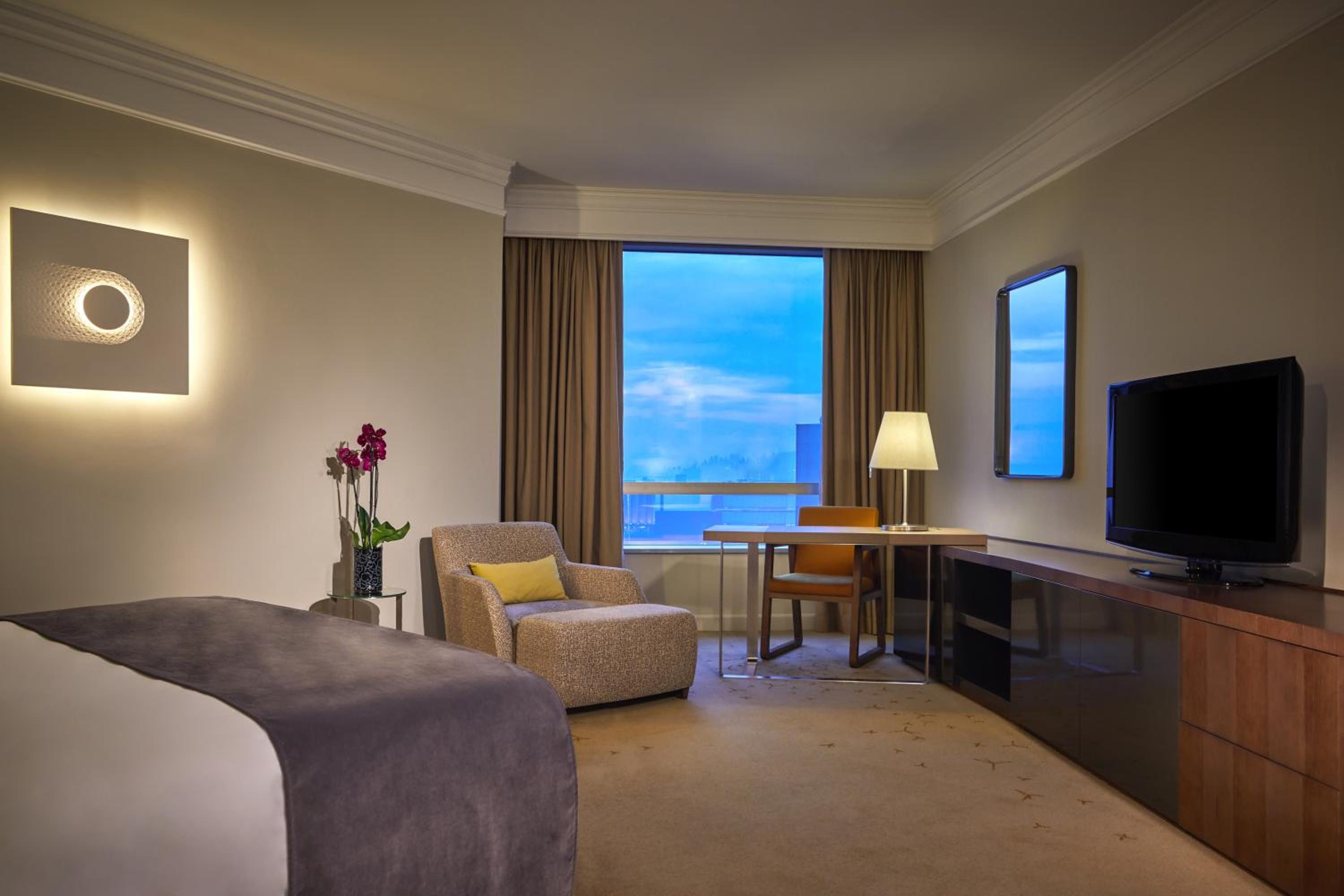 Deluxe King Room - Club Access