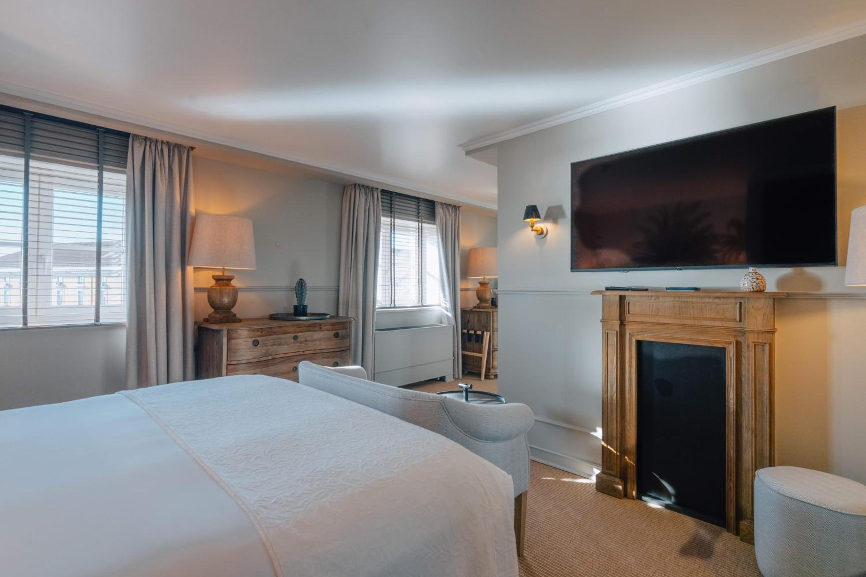 Premium Suite with River View