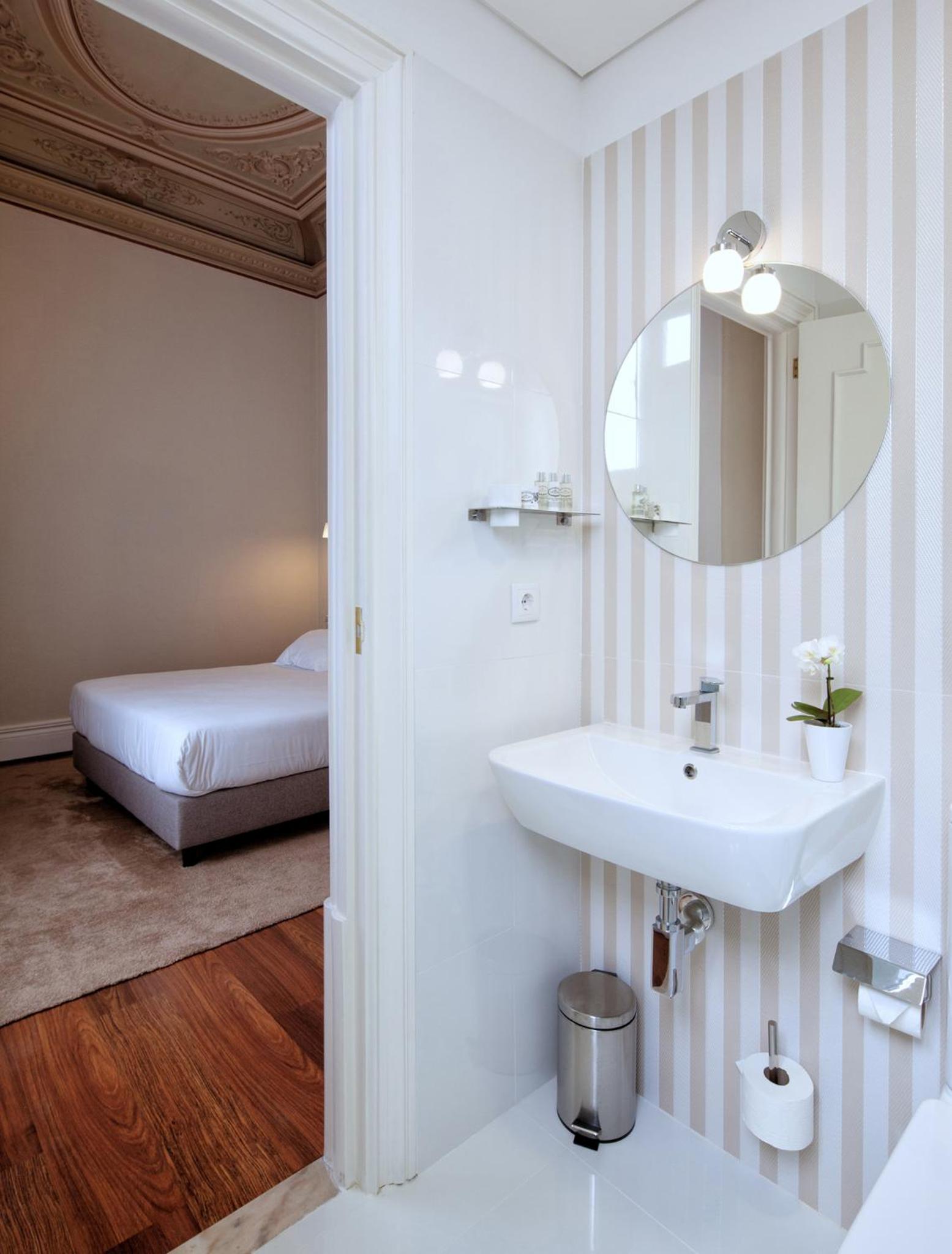 Deluxe Twin/Double Room