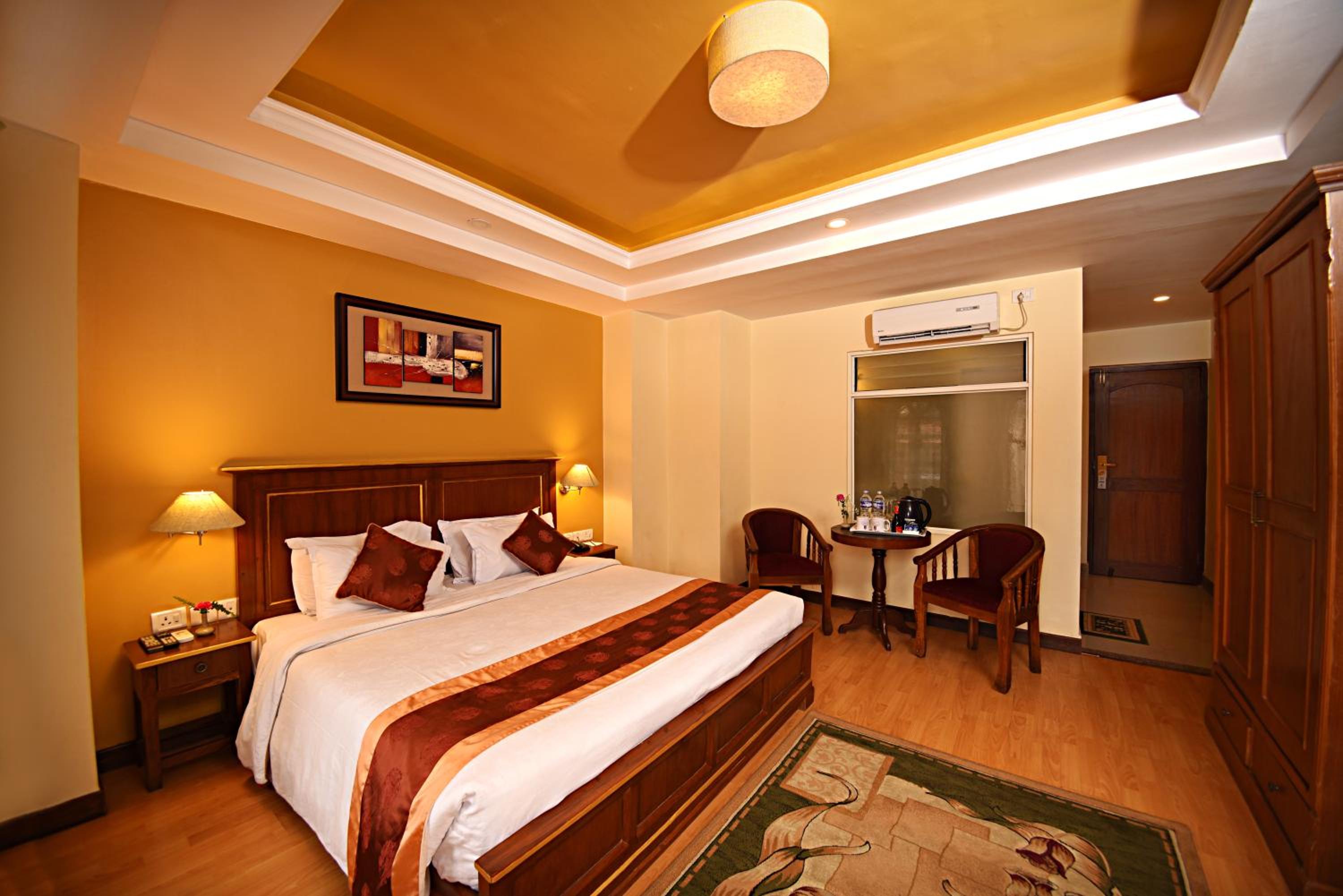 Deluxe Double or Twin Room with Balcony - Free Airport Pickup