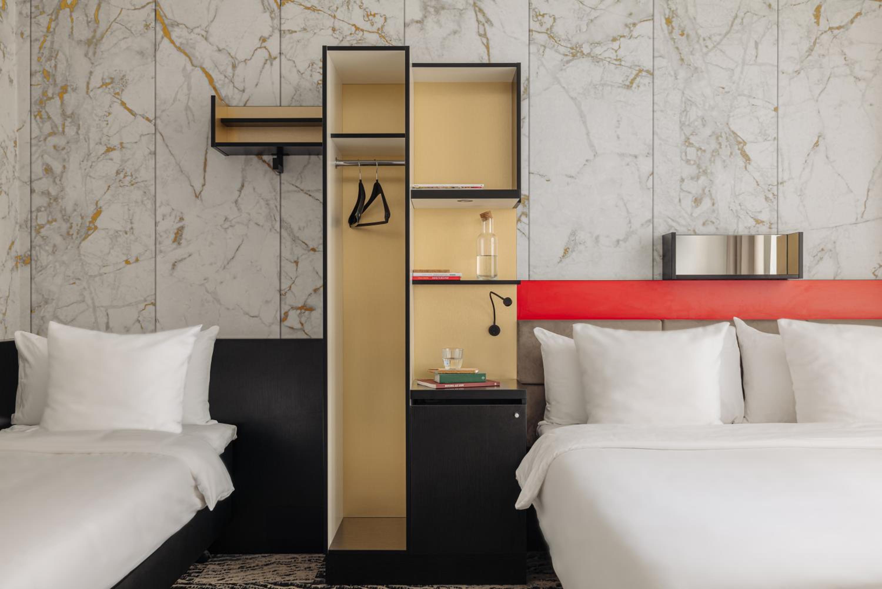 Comfort Room 1 Double Bed 1 Single Bed