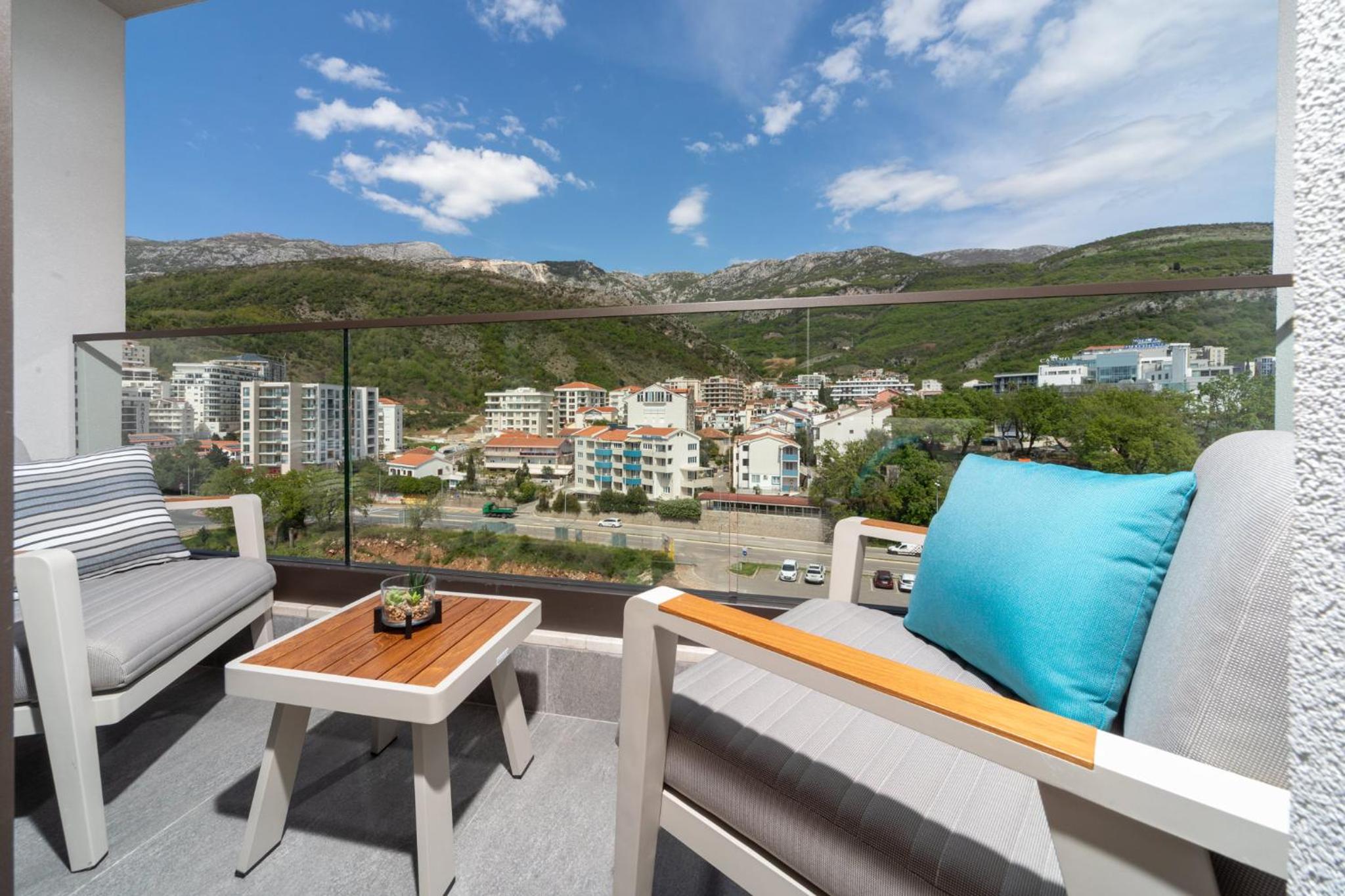 Double Room with Mountain View