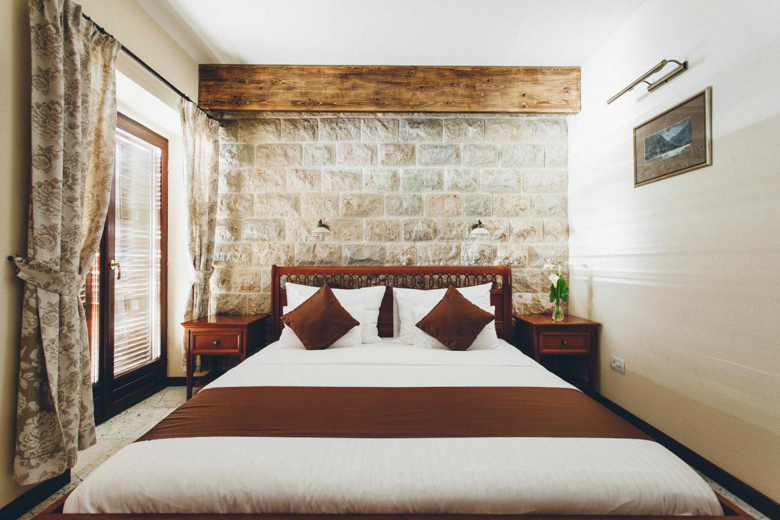 Standard Double Room with Terrace