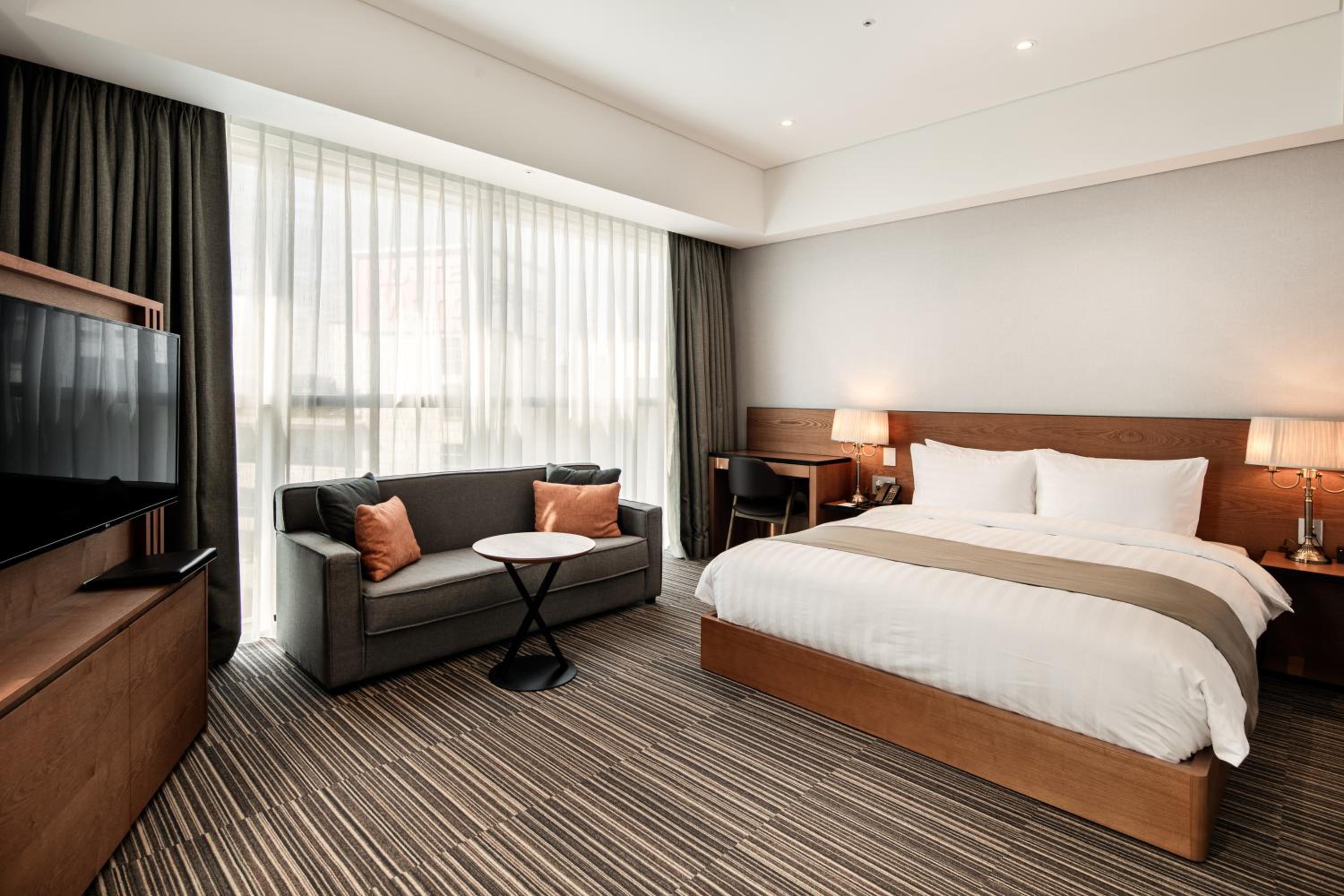 Deluxe Queen Room - 2 Free Coffee