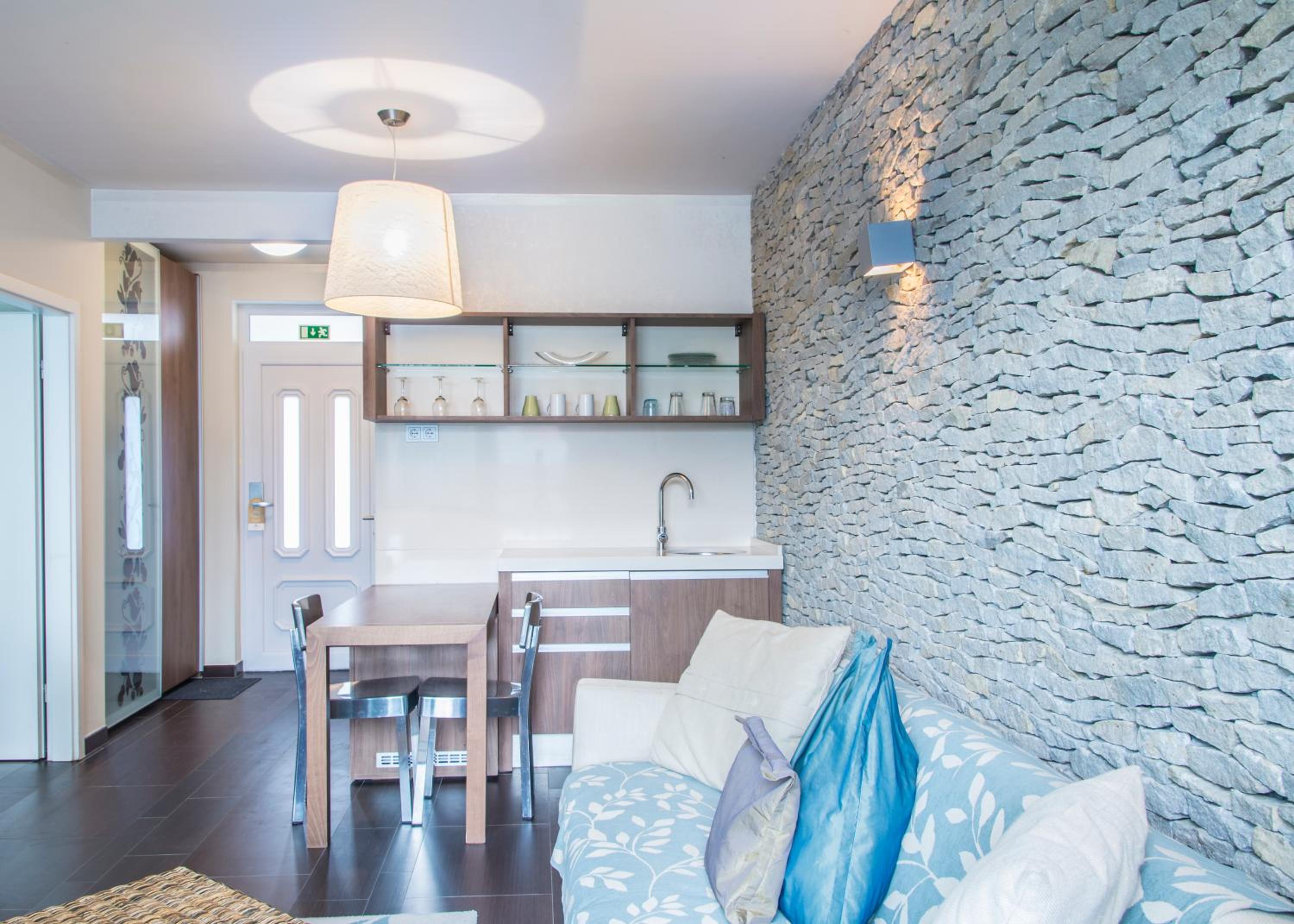 Deluxe Suite With Two Bathroom