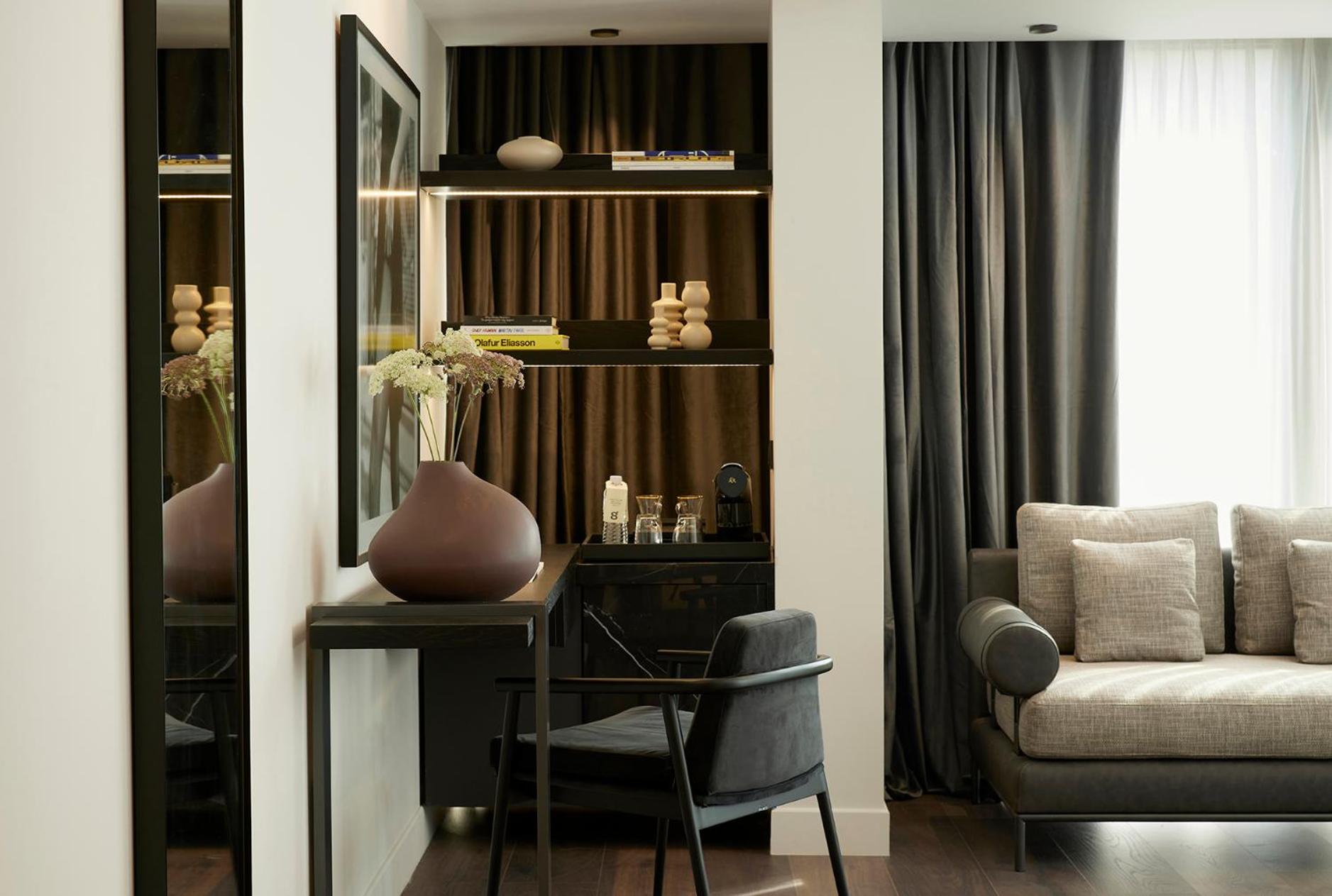 Teight Penthouse Suite