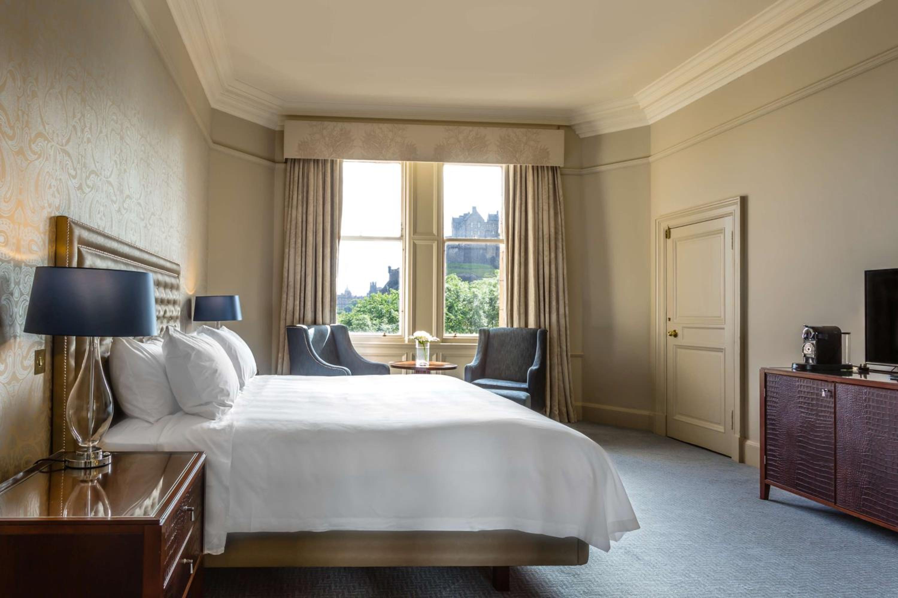 Premier King Room with Castle View