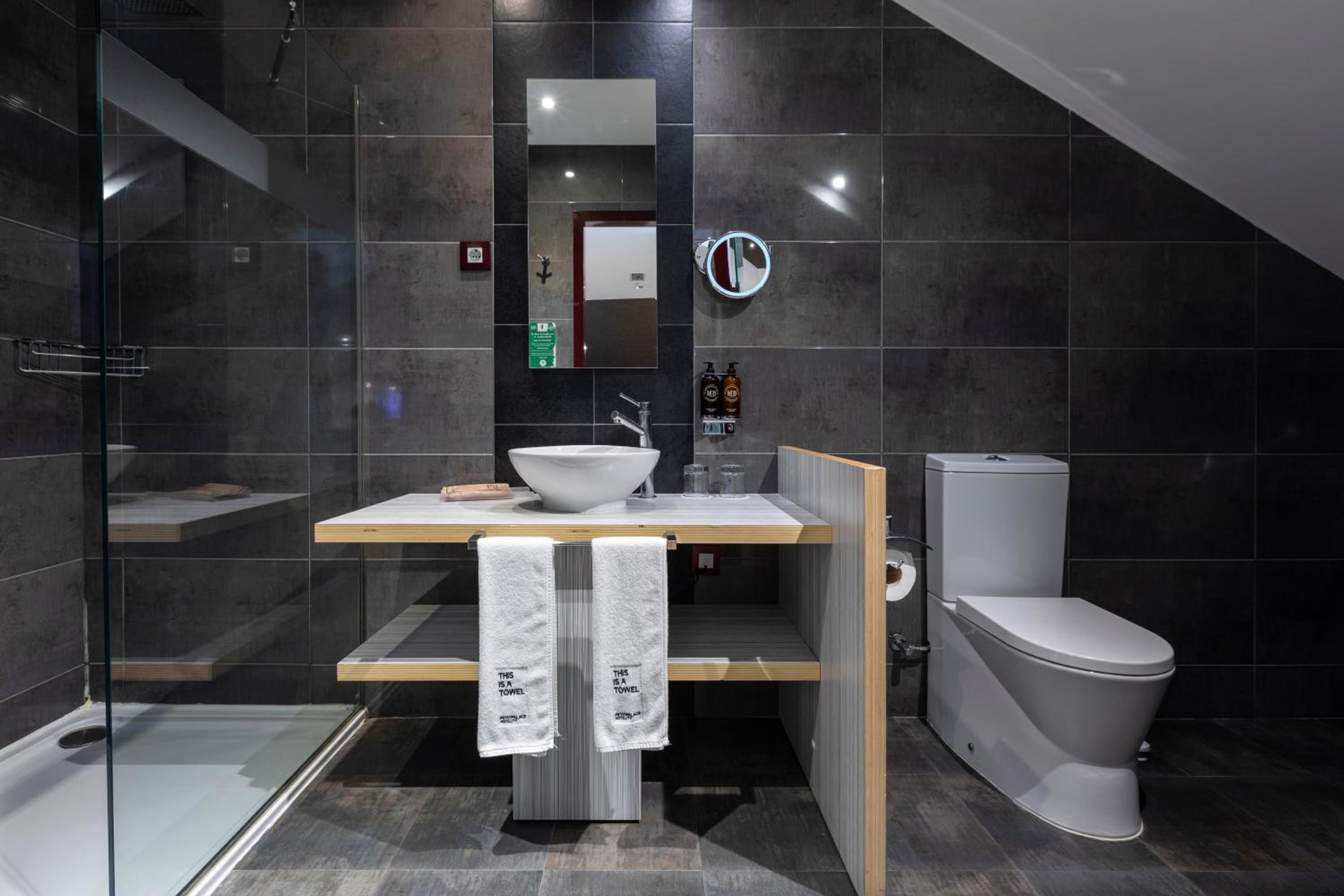 Quadruple Room (4 Adults)