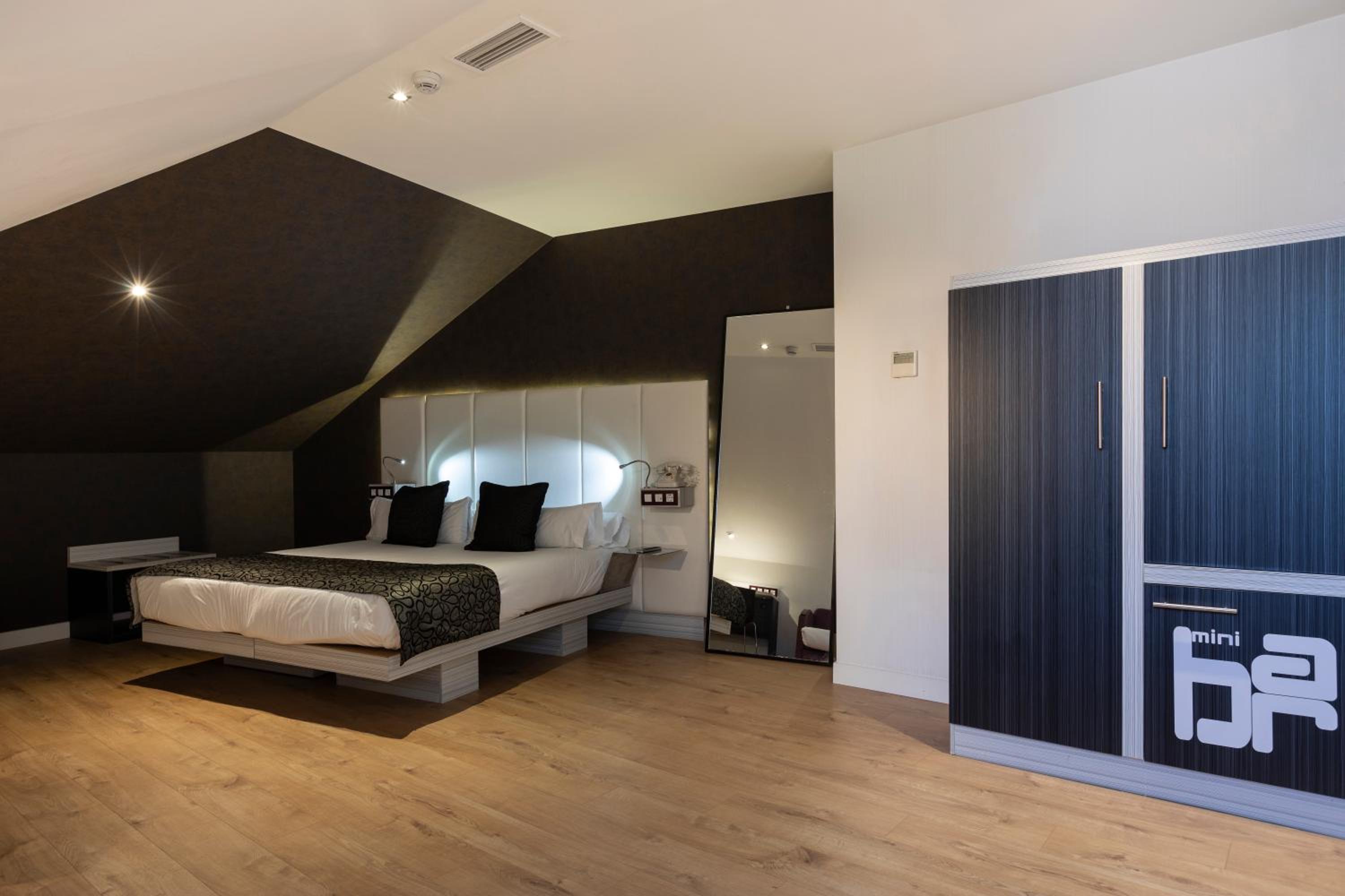 Quadruple Room (4 Adults)