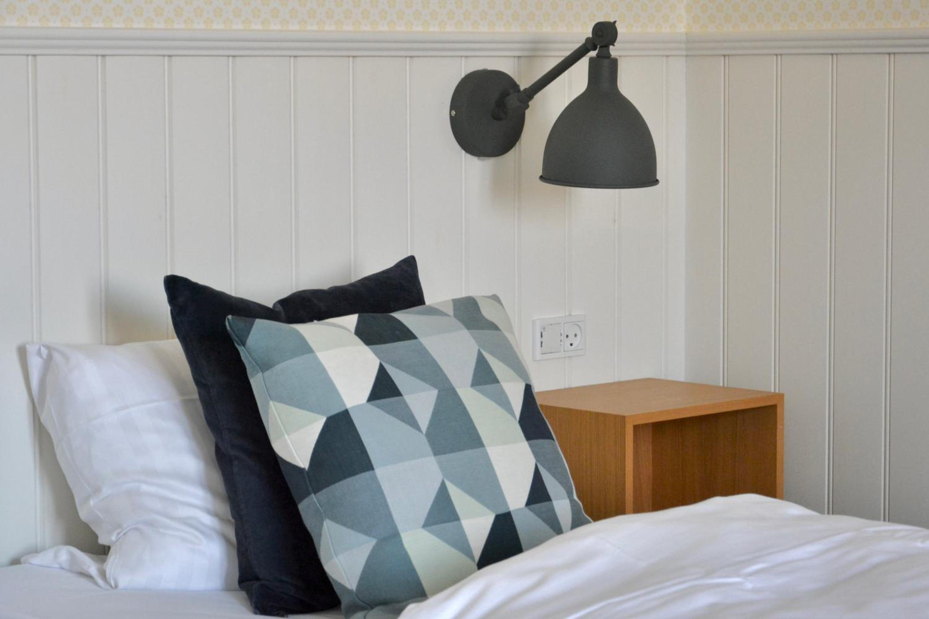 Deluxe Double Room - Music Room