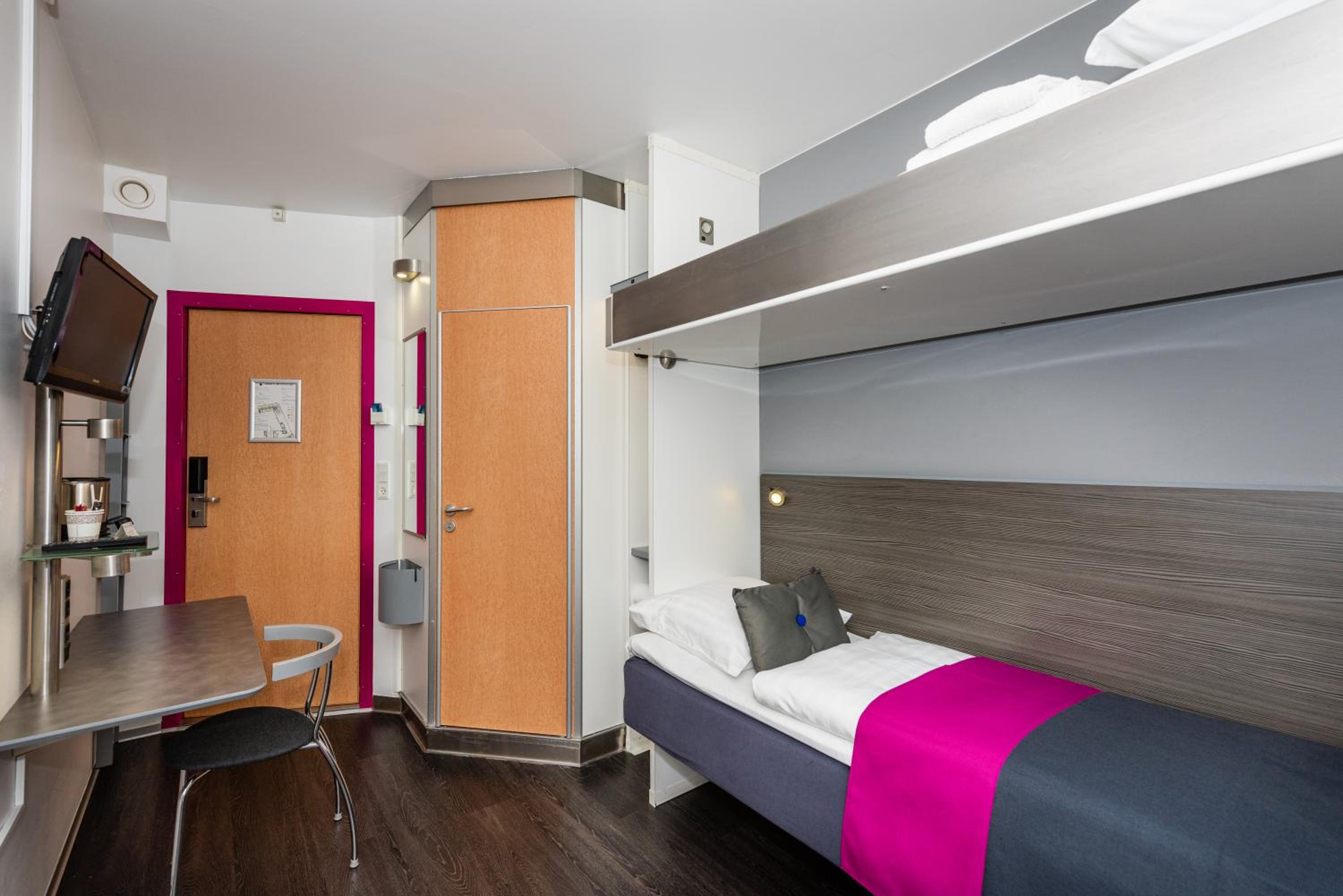 Economy Twin Room