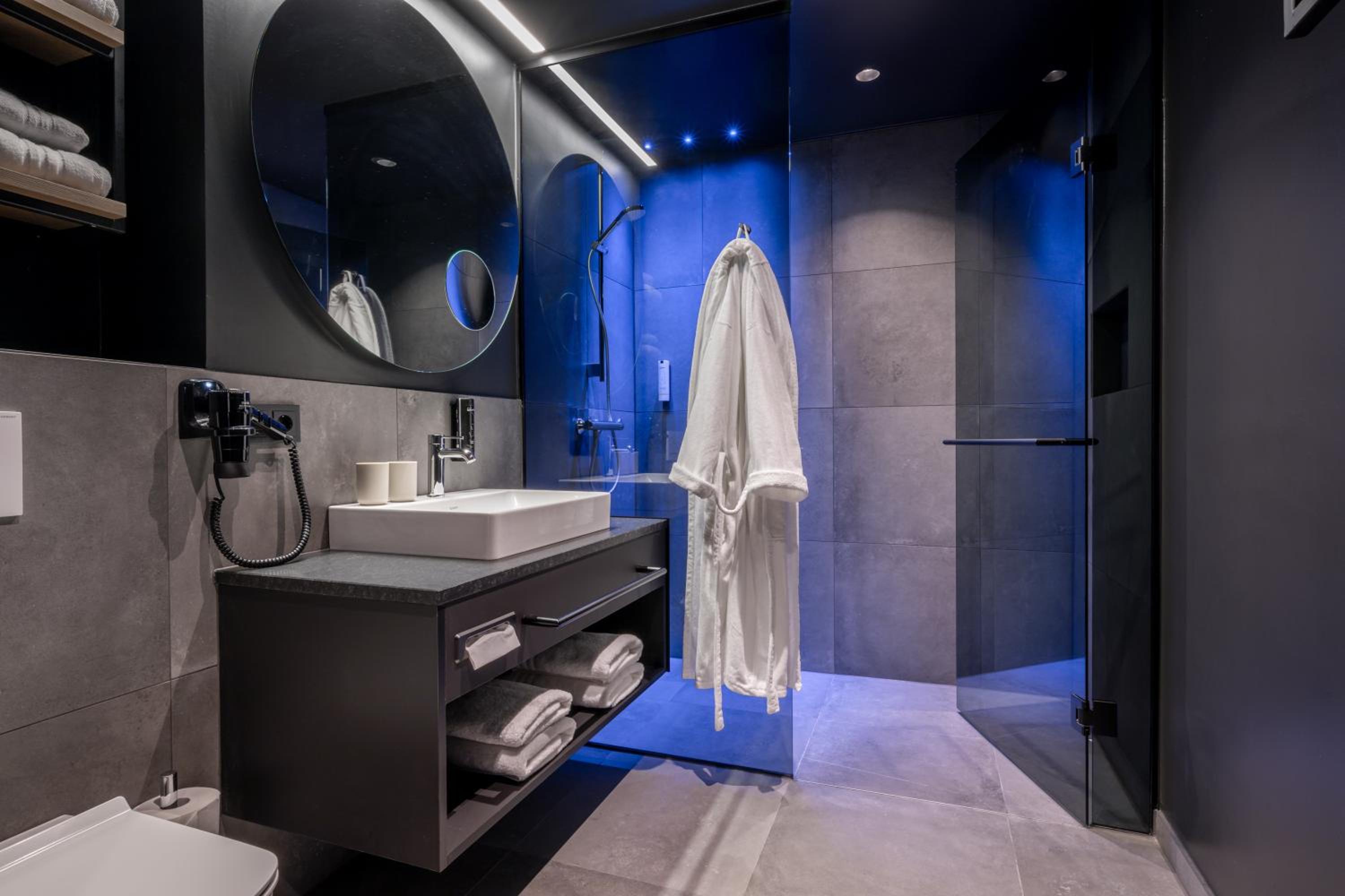 Double Room with Balcony - 750 g