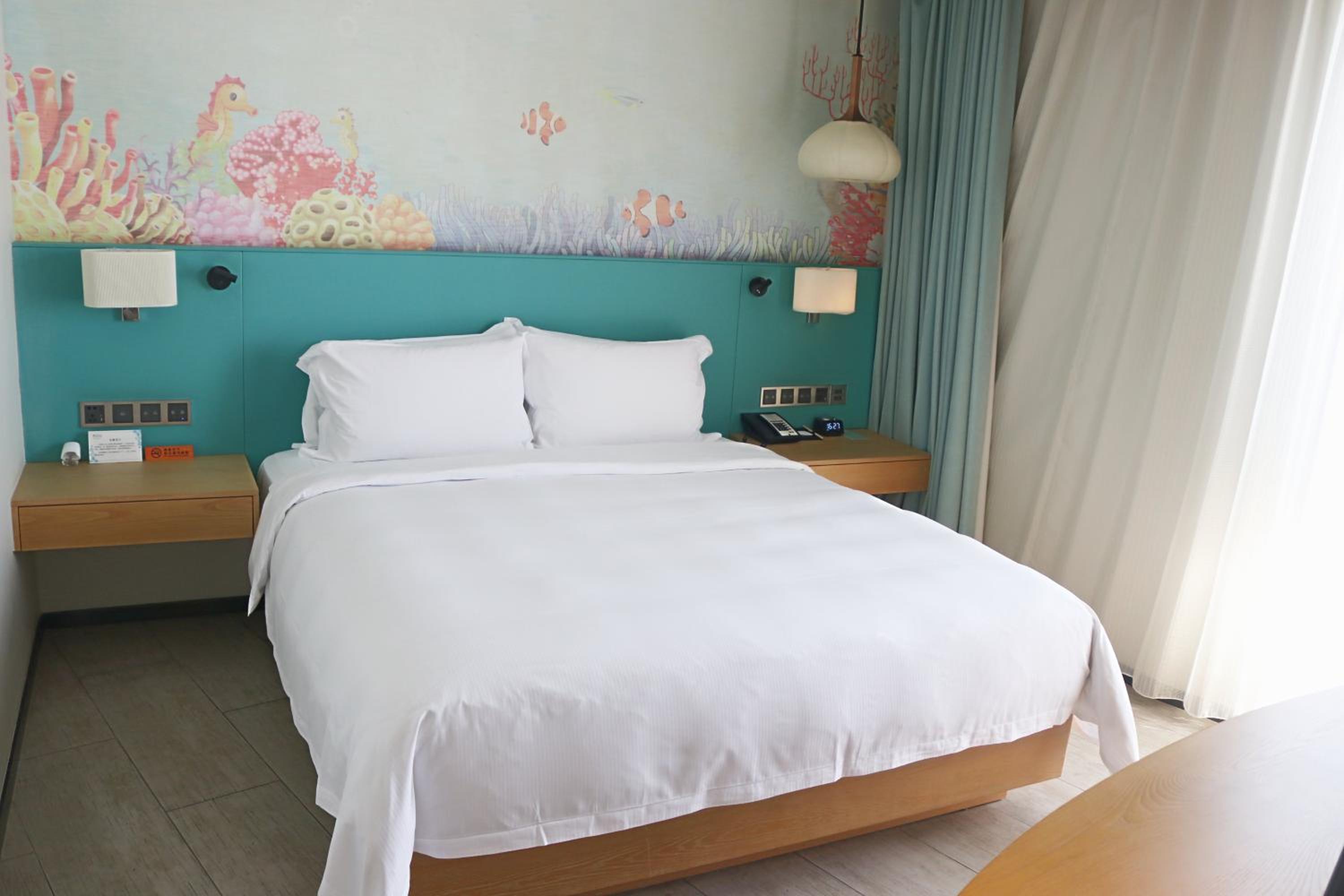 King Family Room Sea View with Balcony