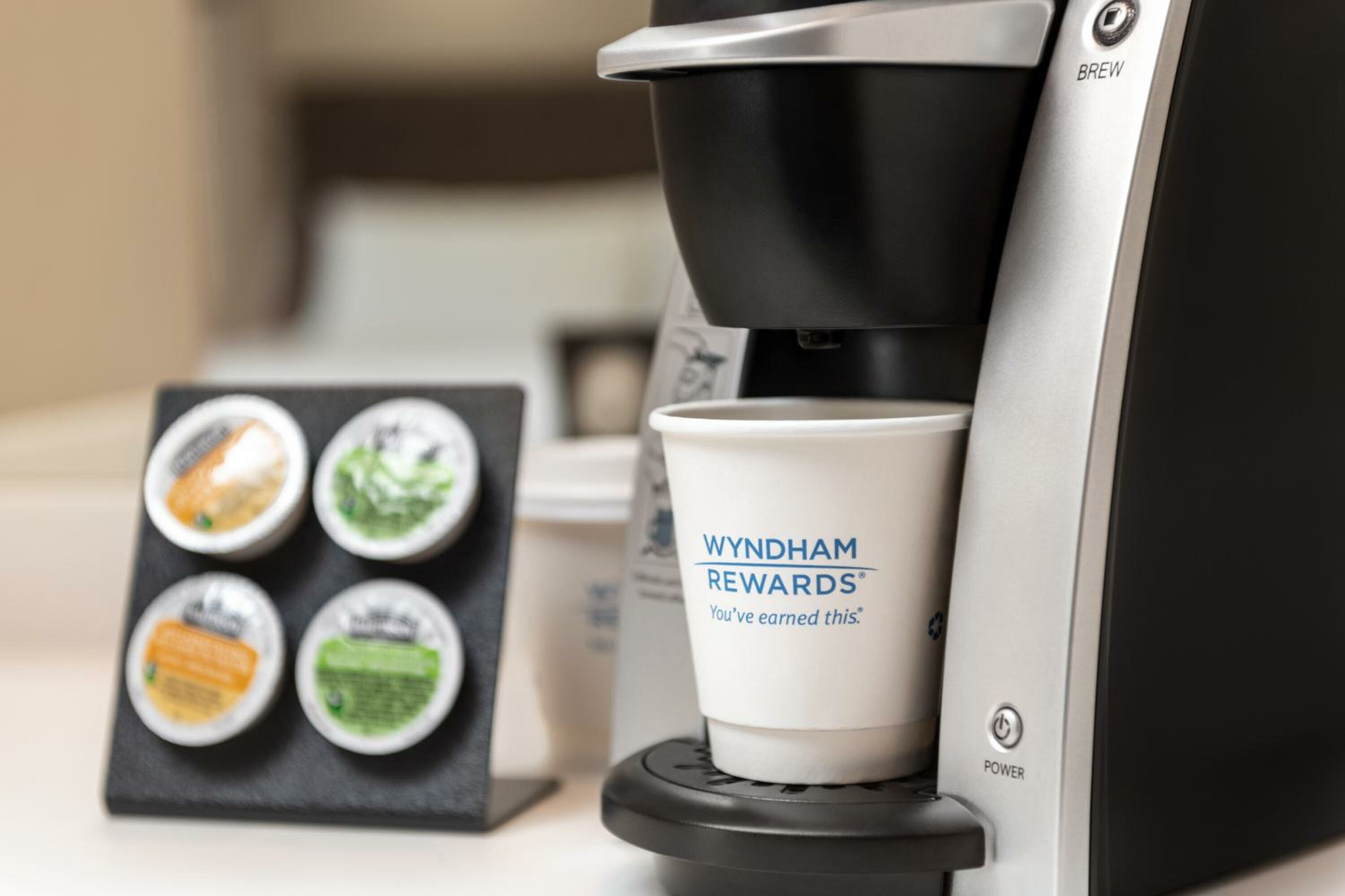 Deluxe King Room - Mobility Access/Non-Smoking