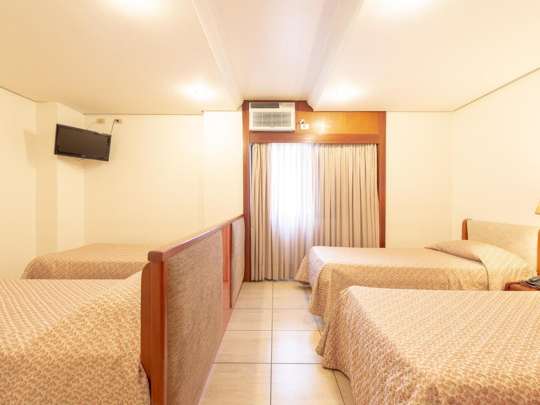 Standard Quadruple Room