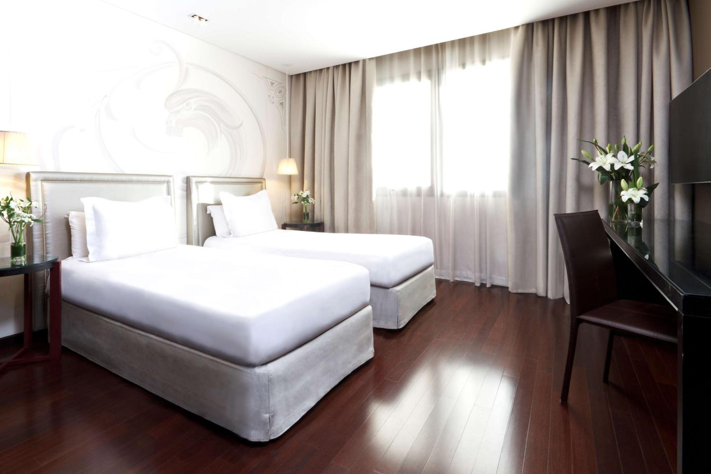 Standard Double Or Twin Room Free Parking Promo