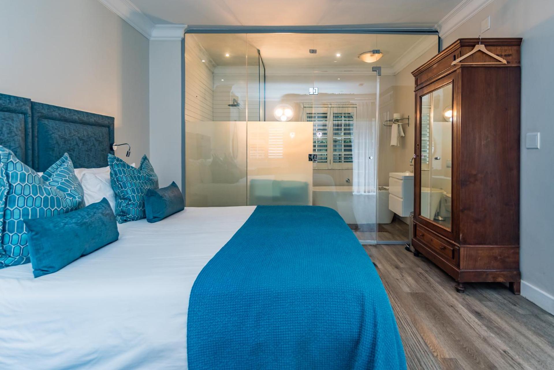 King Room with Pool View