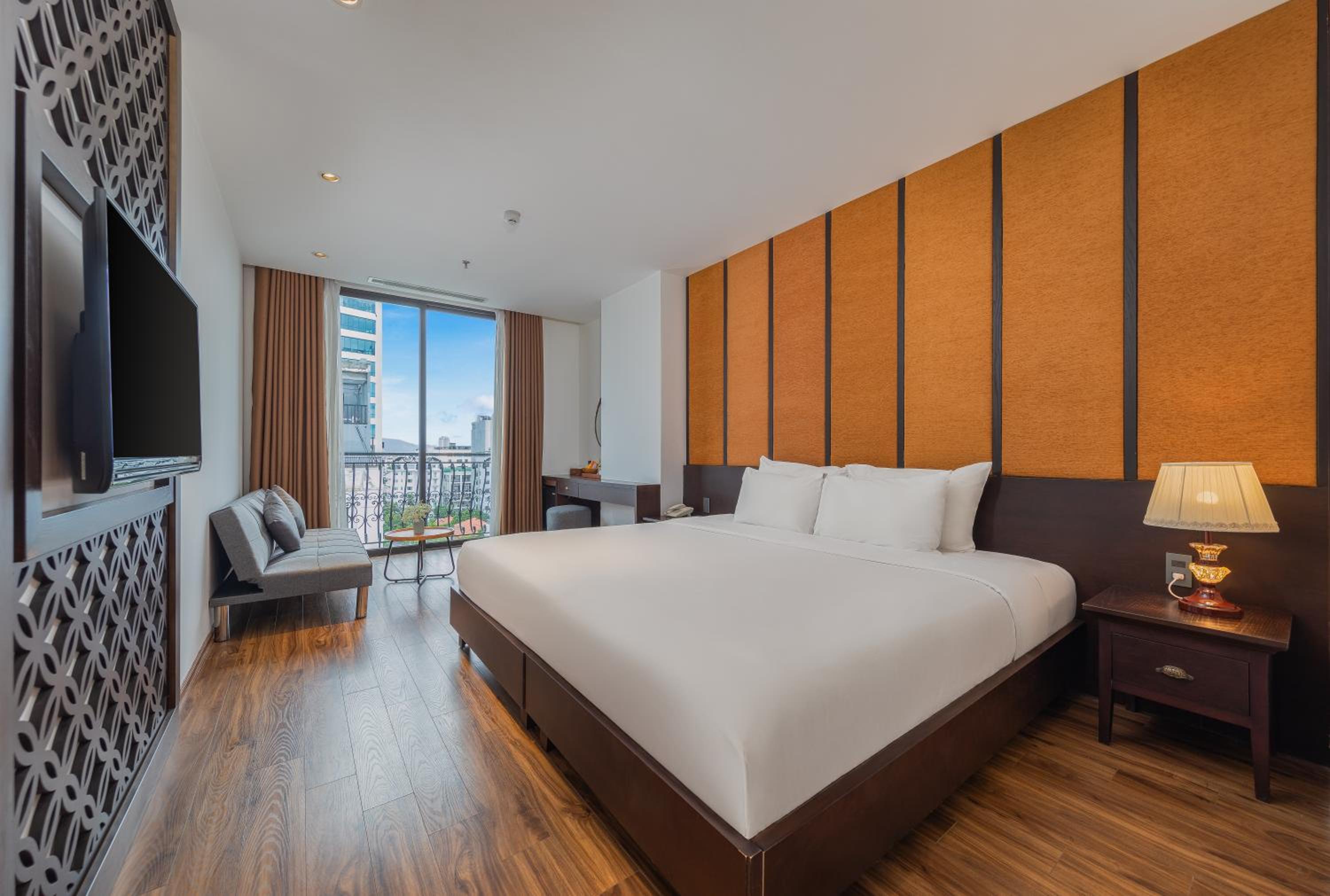 Deluxe Double Room with Balcony